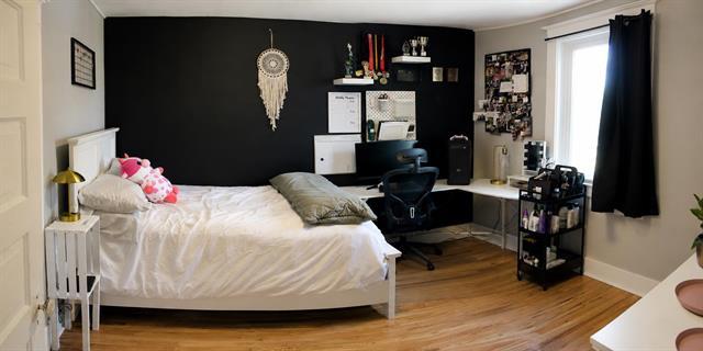327 Machray Ave, Winnipeg, MB - Indoor Photo Showing Bedroom