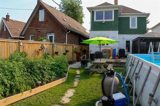 327 Machray Ave, Winnipeg, MB - Outdoor With Exterior