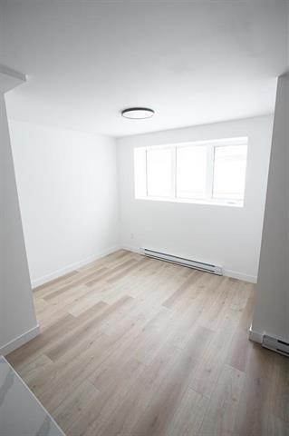154 Perth Ave, Winnipeg, MB - Indoor Photo Showing Other Room