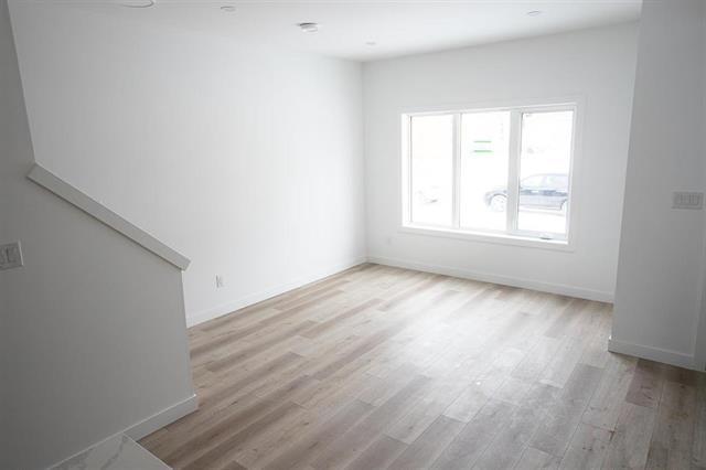 154 Perth Ave, Winnipeg, MB - Indoor Photo Showing Other Room