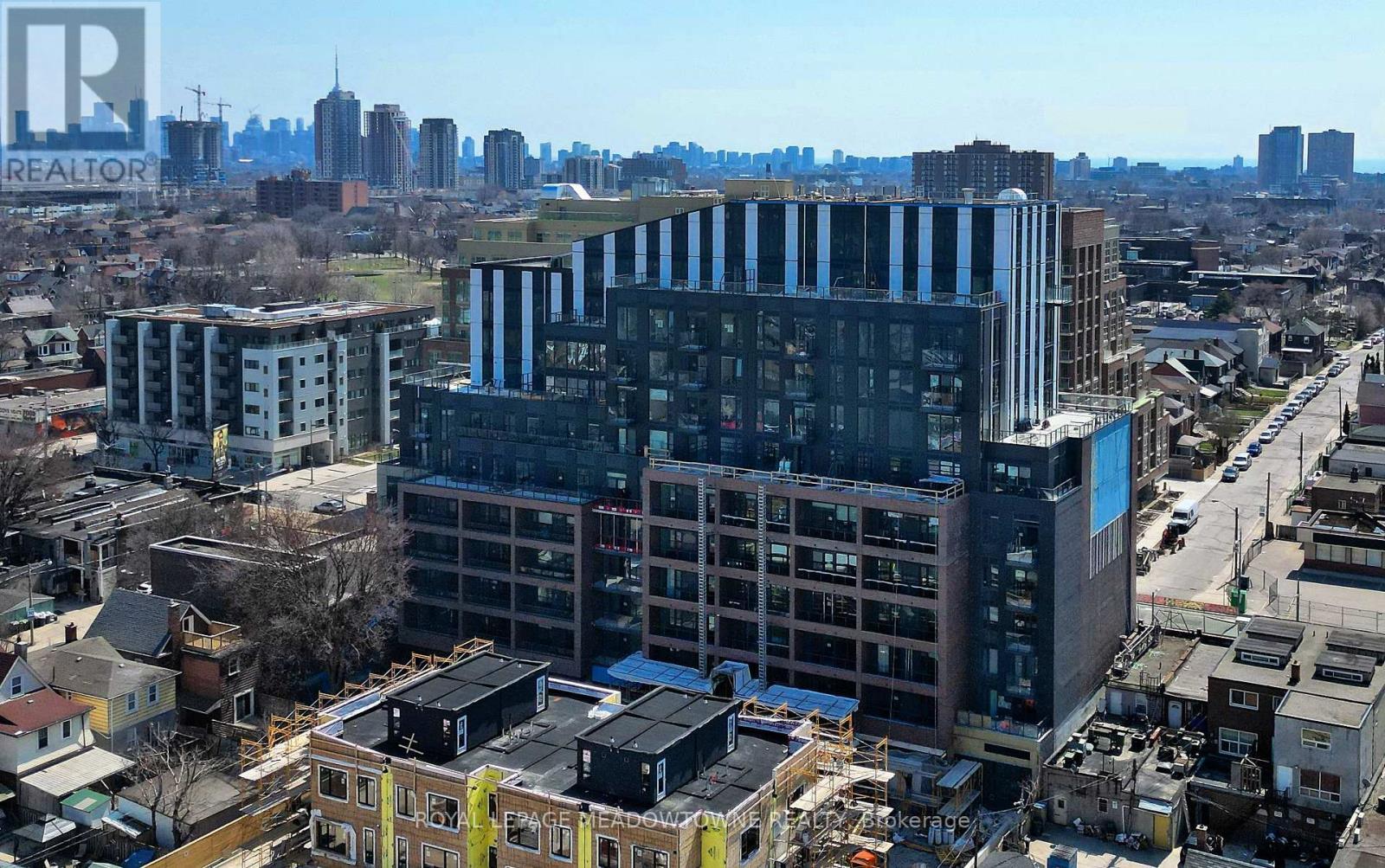 712 - 1808 St. Clair Avenue W, Toronto, ON - Outdoor With View