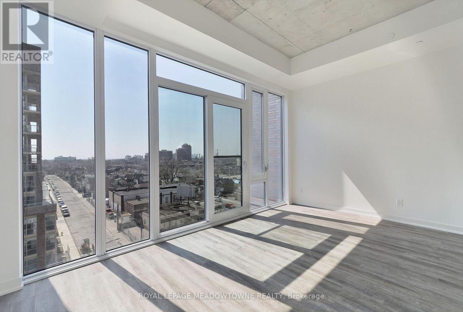712 - 1808 St. Clair Avenue W, Toronto, ON - Indoor Photo Showing Other Room