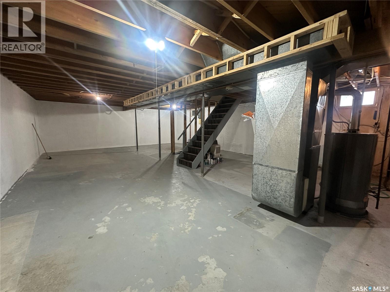 104 Johnston Crescent, Canora, SK - Indoor Photo Showing Basement
