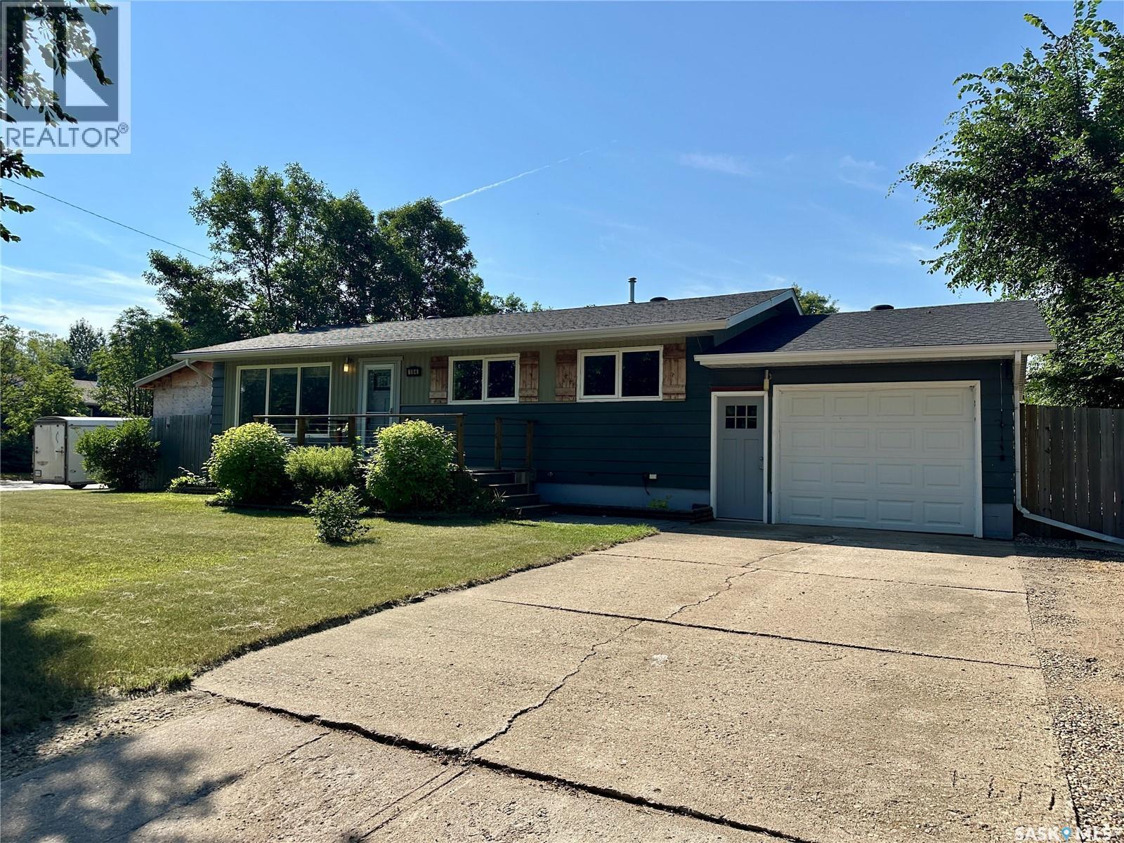 104 Johnston Crescent, Canora, SK - Outdoor With Facade