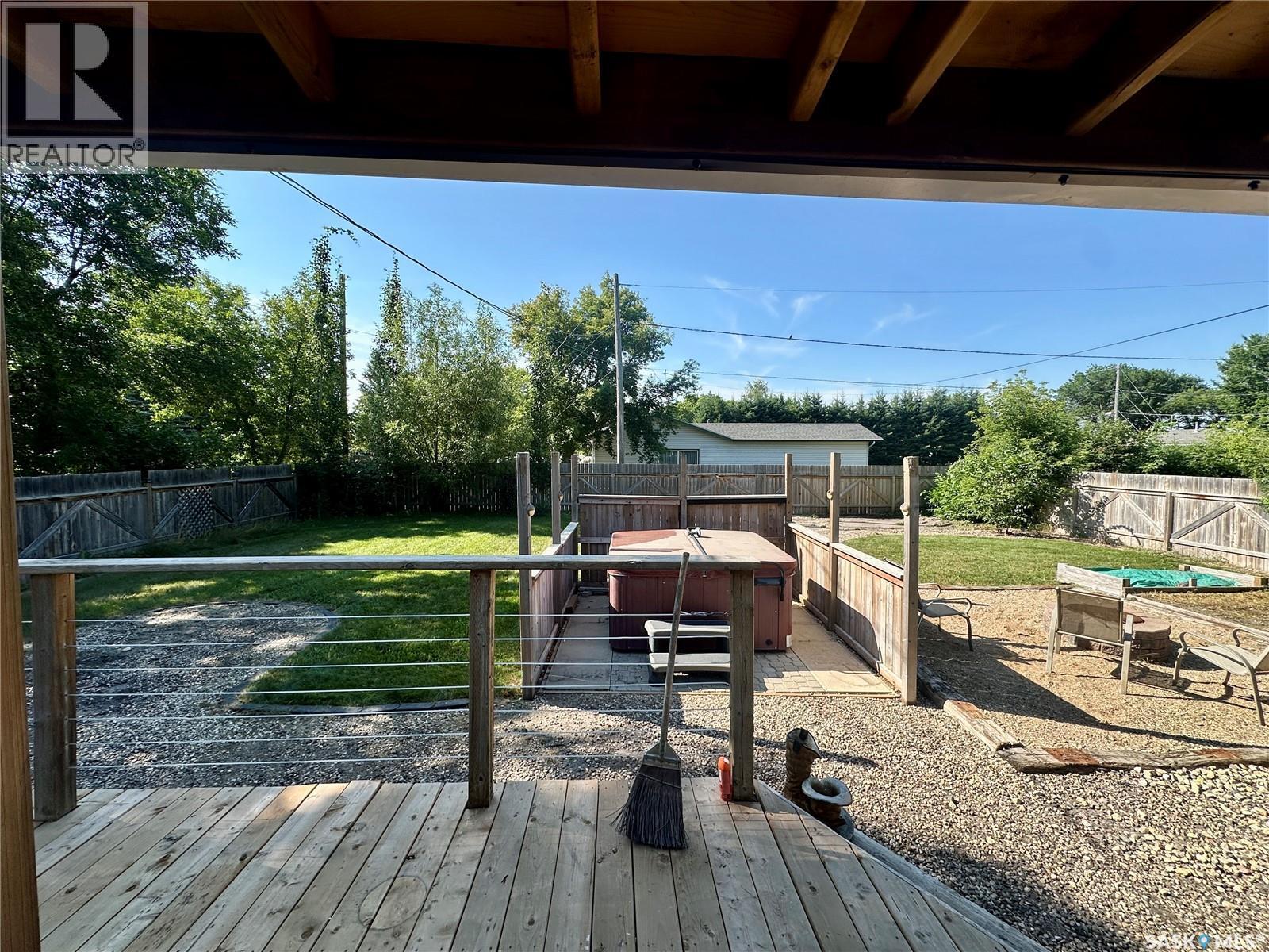 104 Johnston Crescent, Canora, SK - Outdoor With Deck Patio Veranda