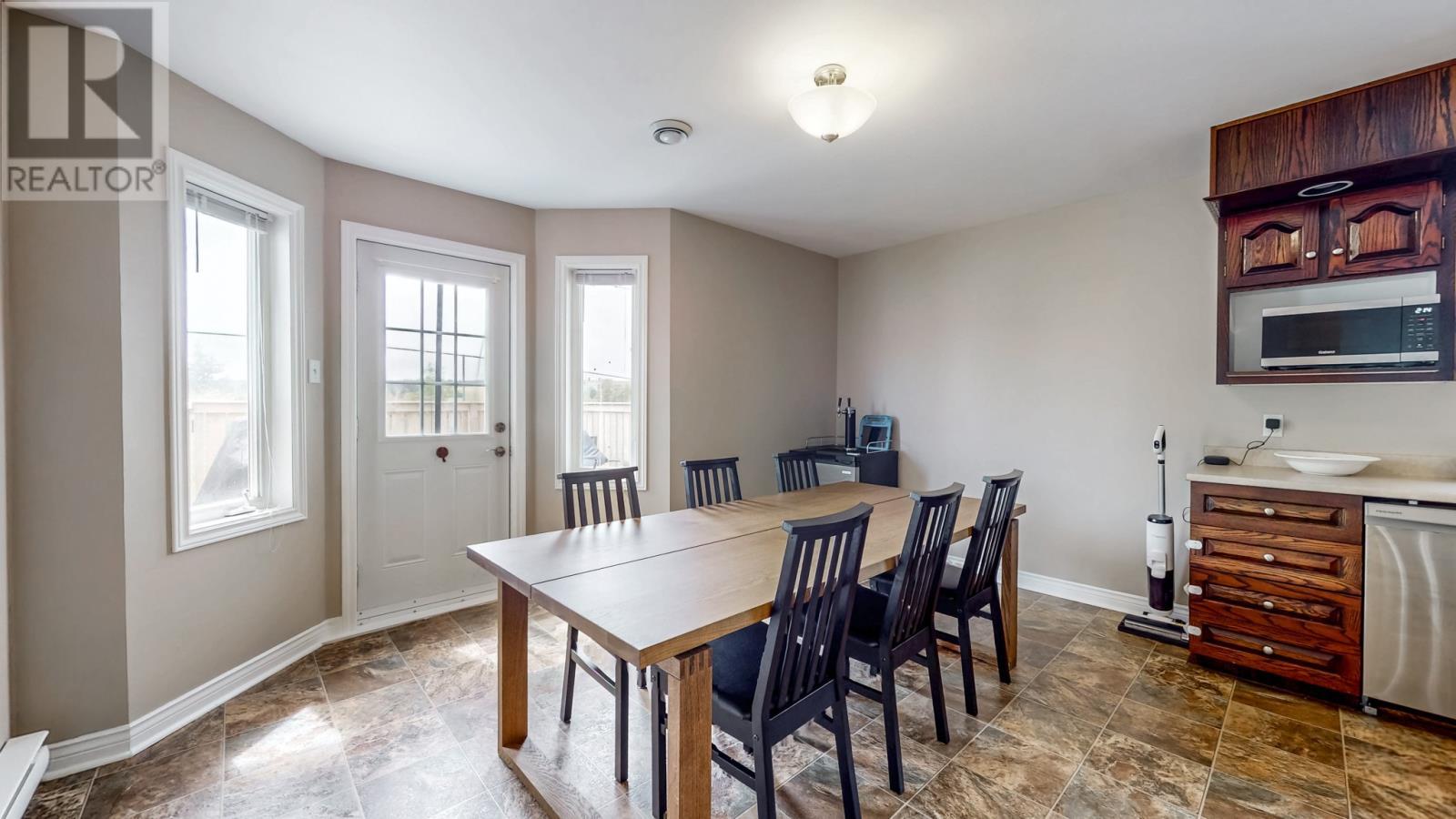 28 Branscombe Street, St John'S, NL - Indoor Photo Showing Dining Room