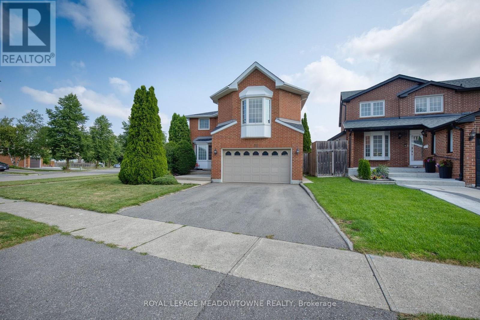 38 Mckillop Court, Brampton, ON - Outdoor With Facade