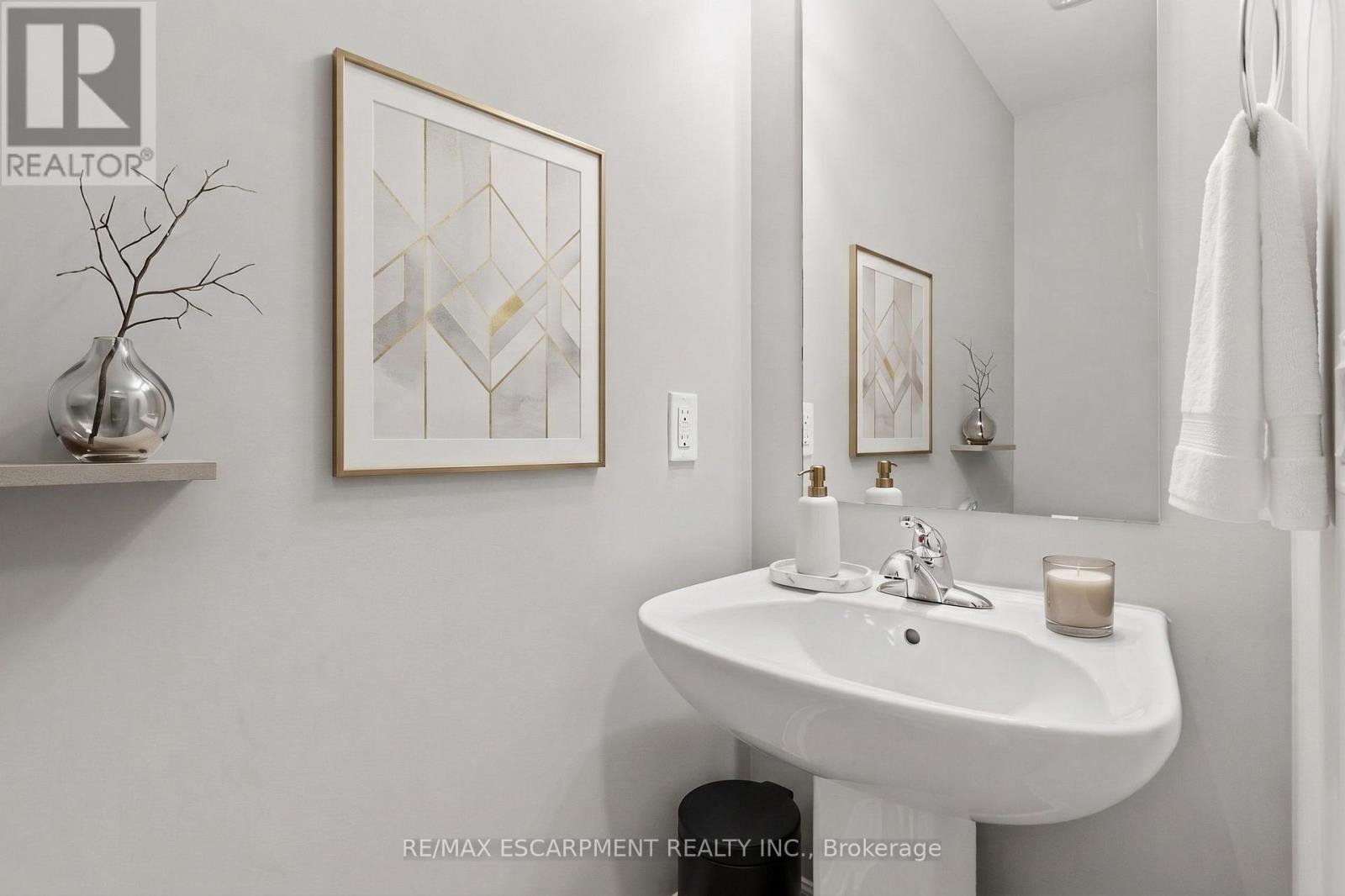 Virtually Staged - 13 Aqua Lane, Hamilton, ON - Indoor Photo Showing Bathroom
