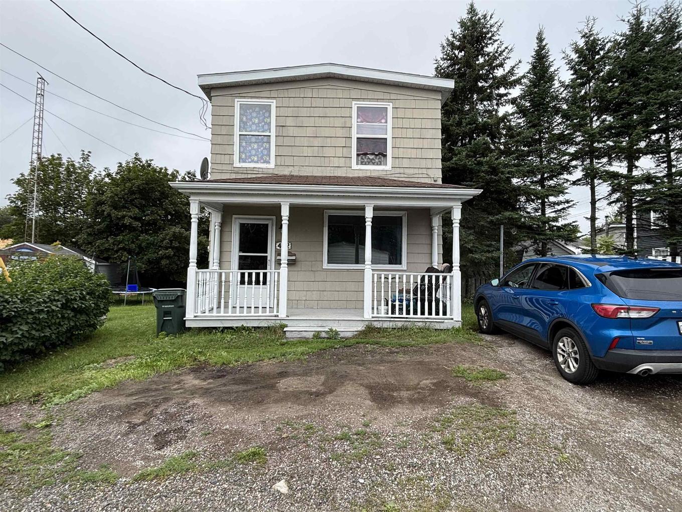 42 Clifford Street, North Sydney, NS - Outdoor