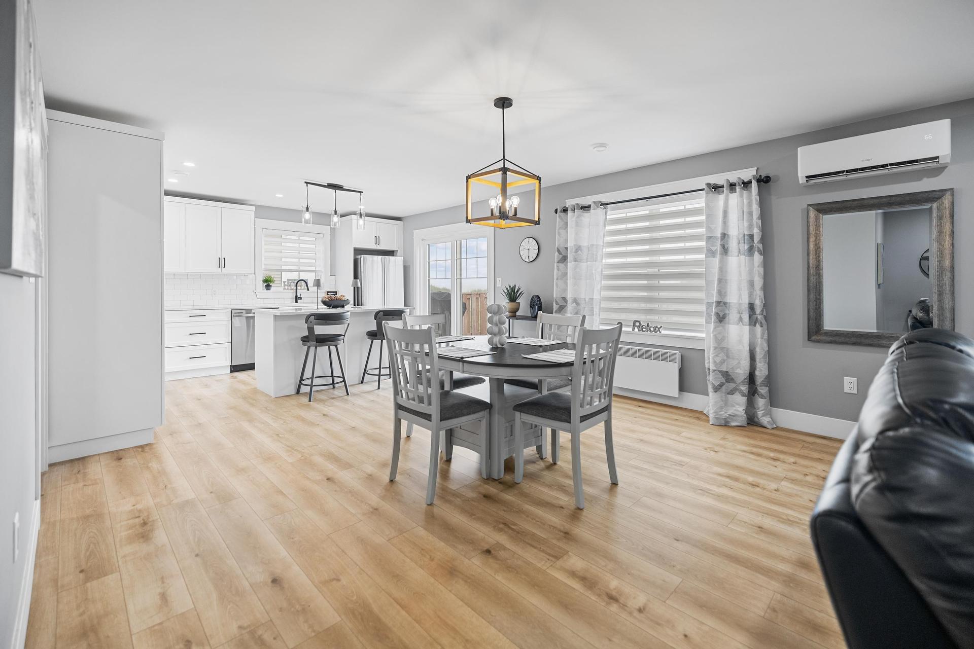 106 Kindred Avenue, Charlottetown, PE - Indoor Photo Showing Dining Room