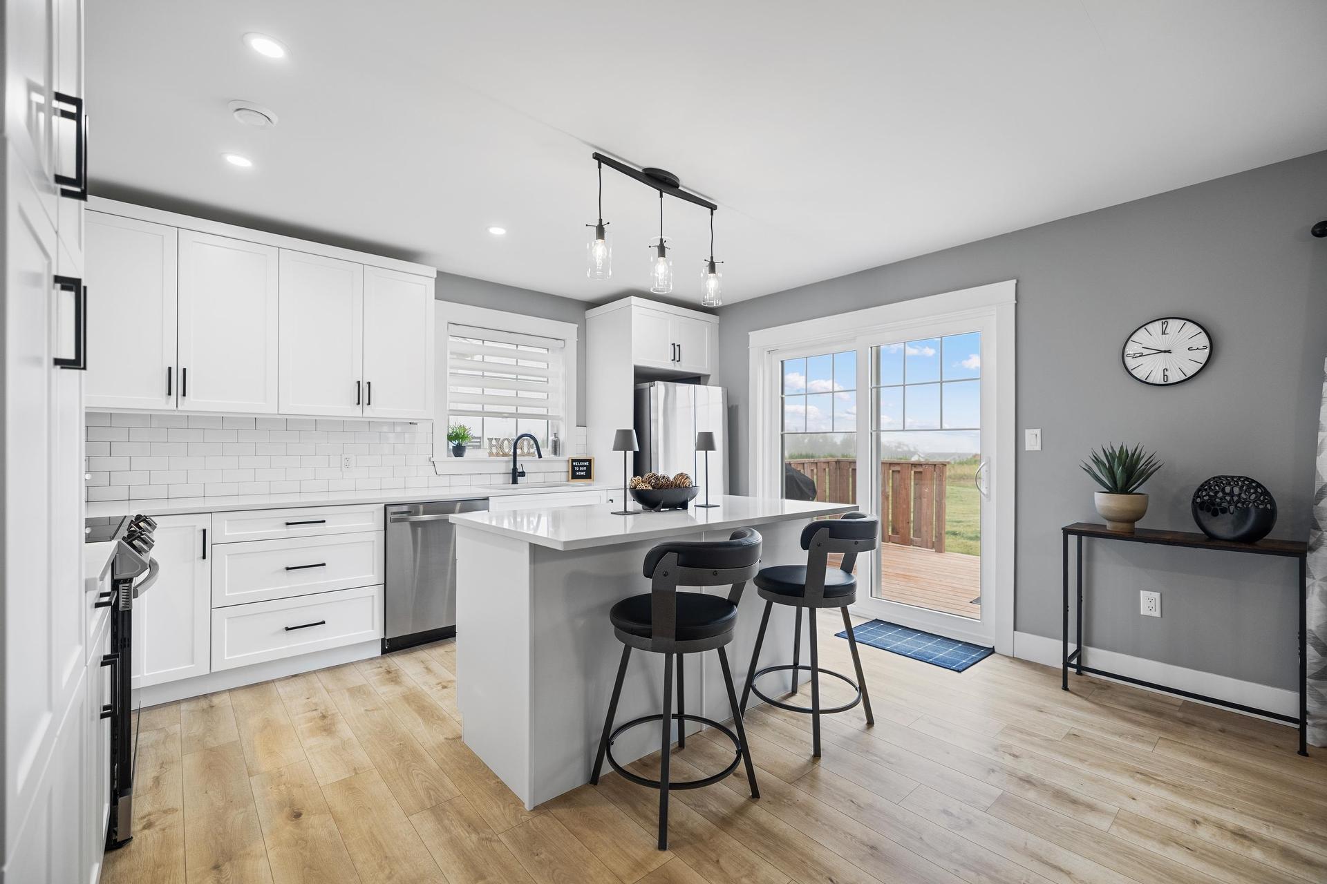 106 Kindred Avenue, Charlottetown, PE - Indoor Photo Showing Kitchen With Upgraded Kitchen