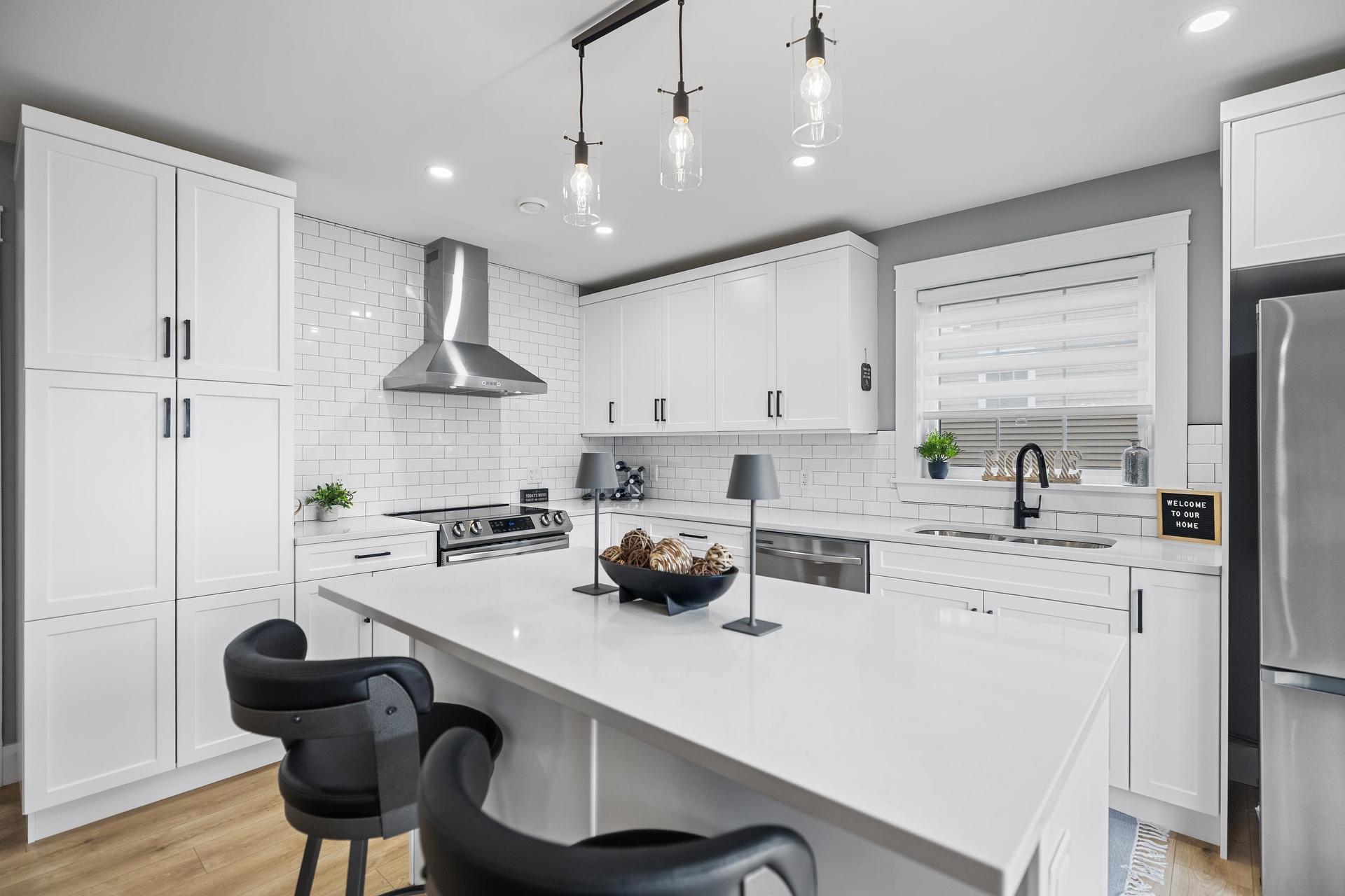 106 Kindred Avenue, Charlottetown, PE - Indoor Photo Showing Kitchen With Upgraded Kitchen