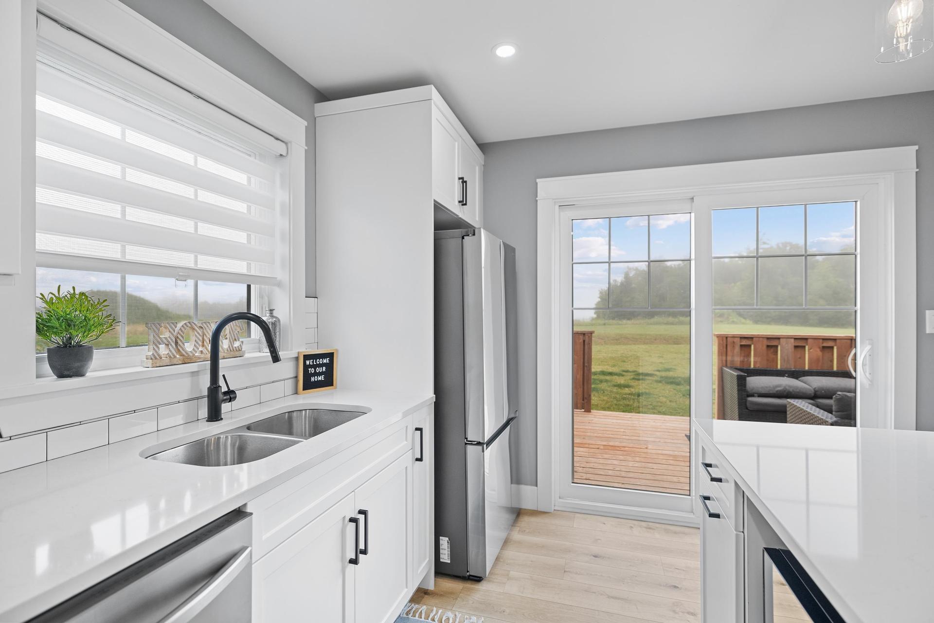 106 Kindred Avenue, Charlottetown, PE - Indoor Photo Showing Kitchen With Double Sink With Upgraded Kitchen