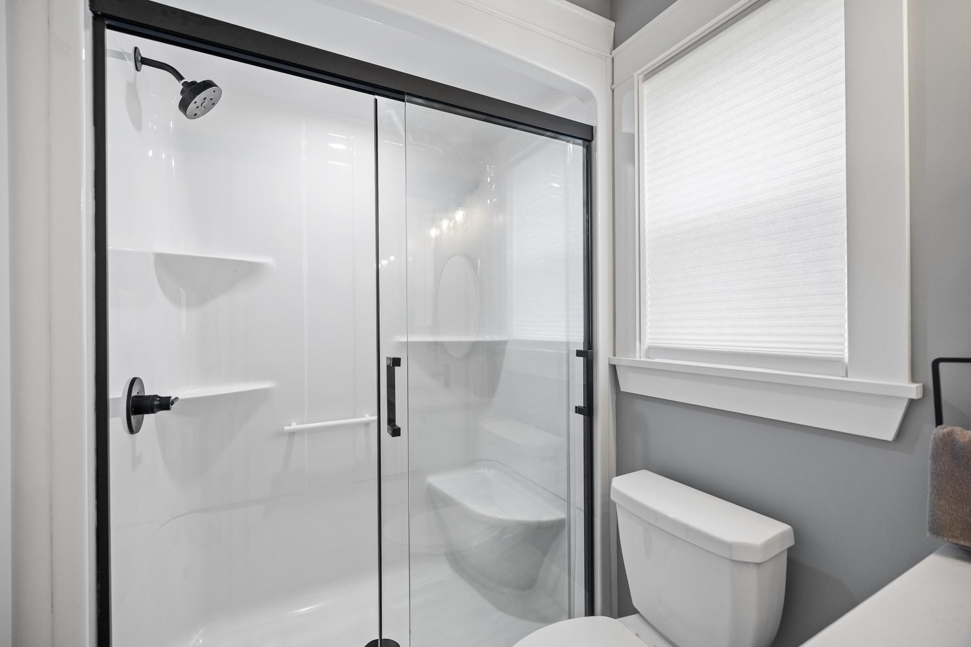 106 Kindred Avenue, Charlottetown, PE - Indoor Photo Showing Bathroom
