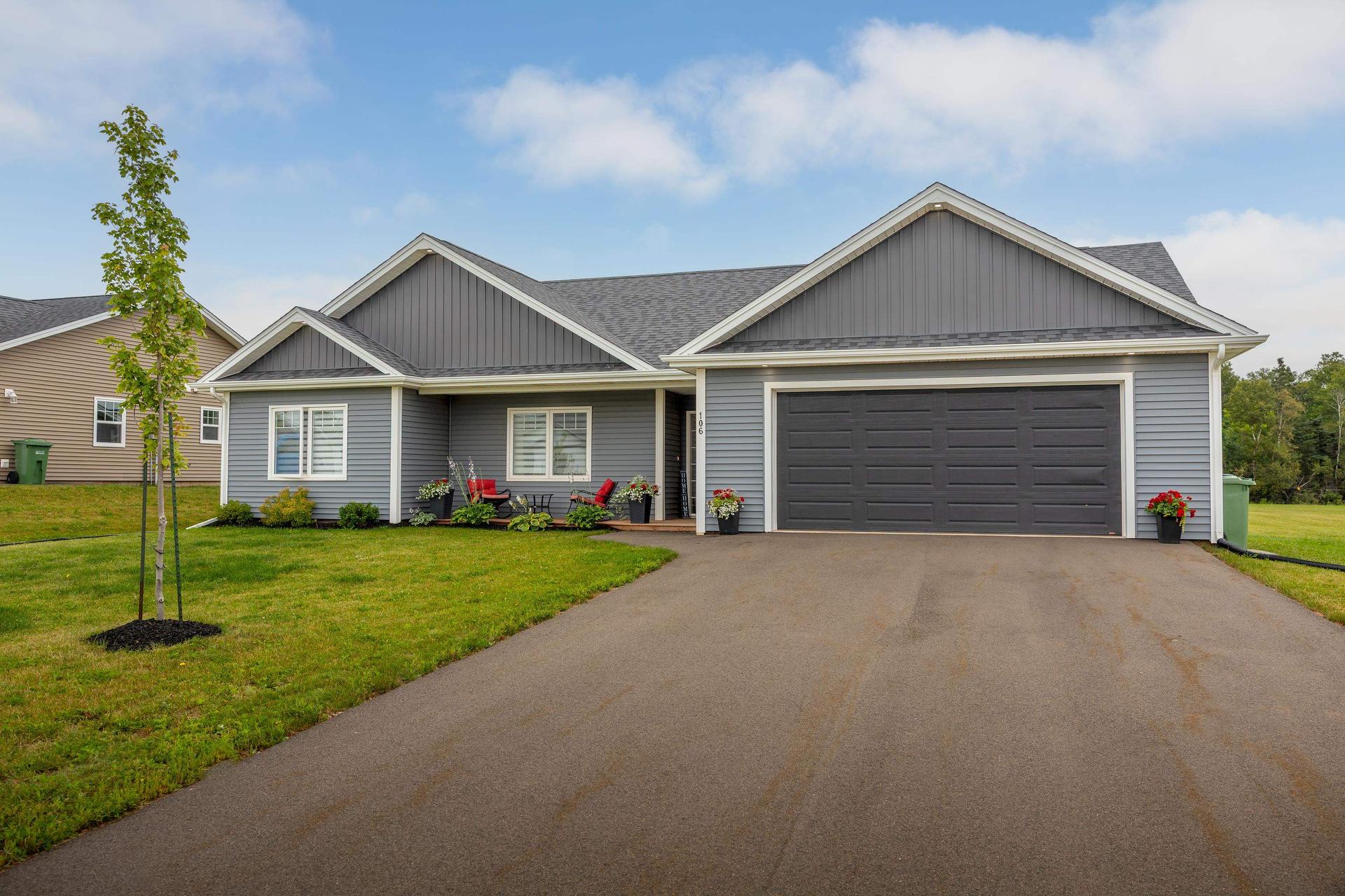 106 Kindred Avenue, Charlottetown, PE - Outdoor With Facade