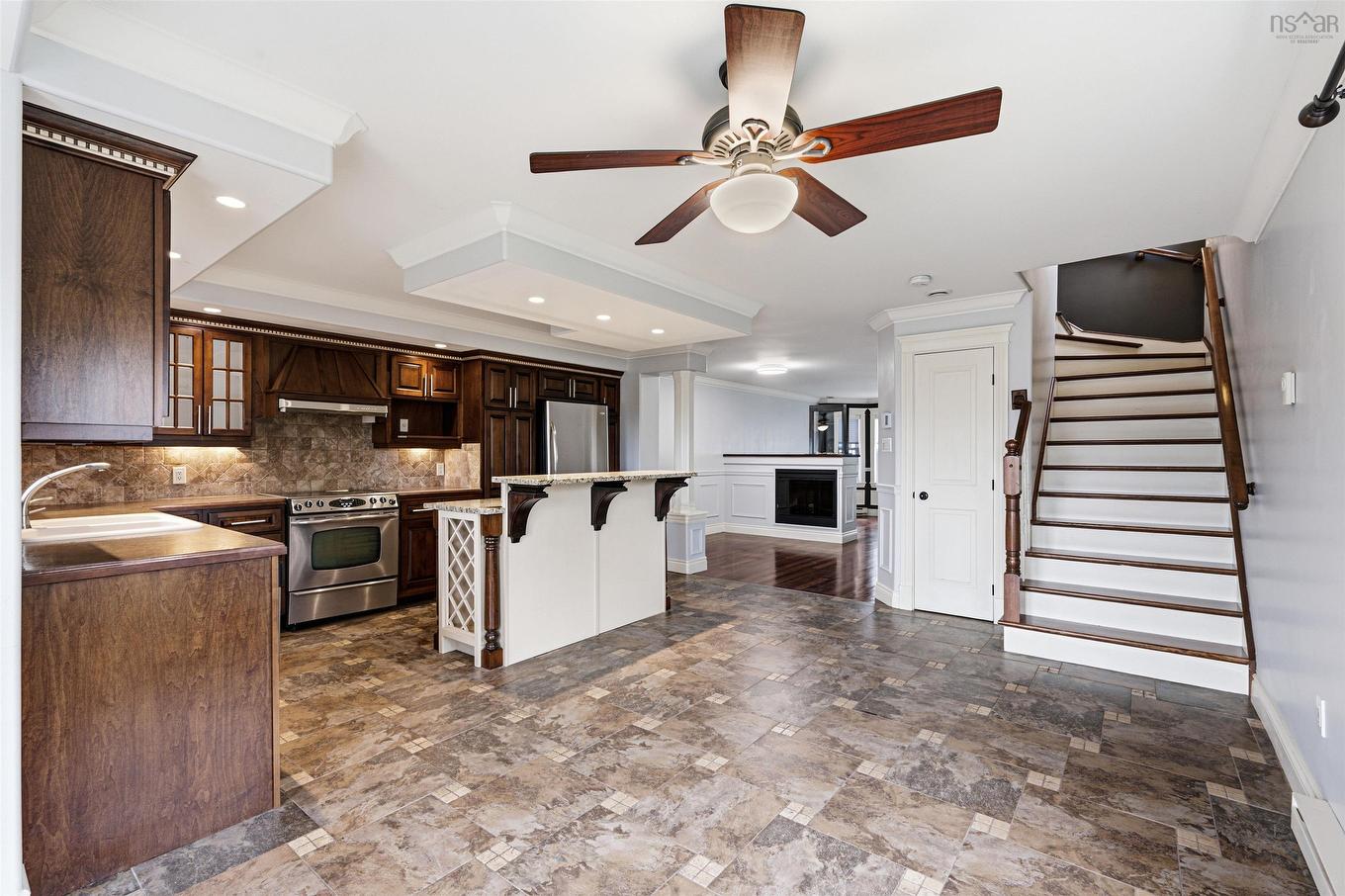 70 Bosun Run, Halifax, NS - Indoor Photo Showing Kitchen With Upgraded Kitchen