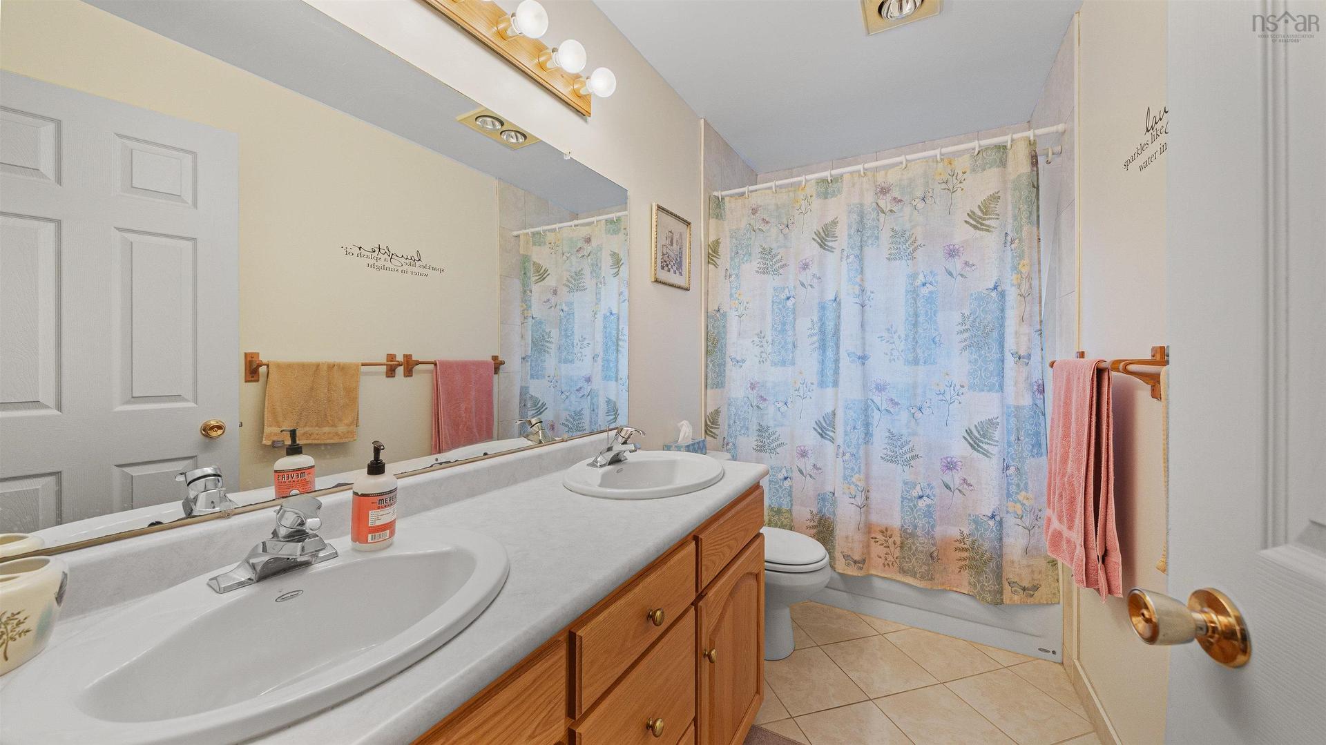 19 Bayswater Road, Dartmouth, NS