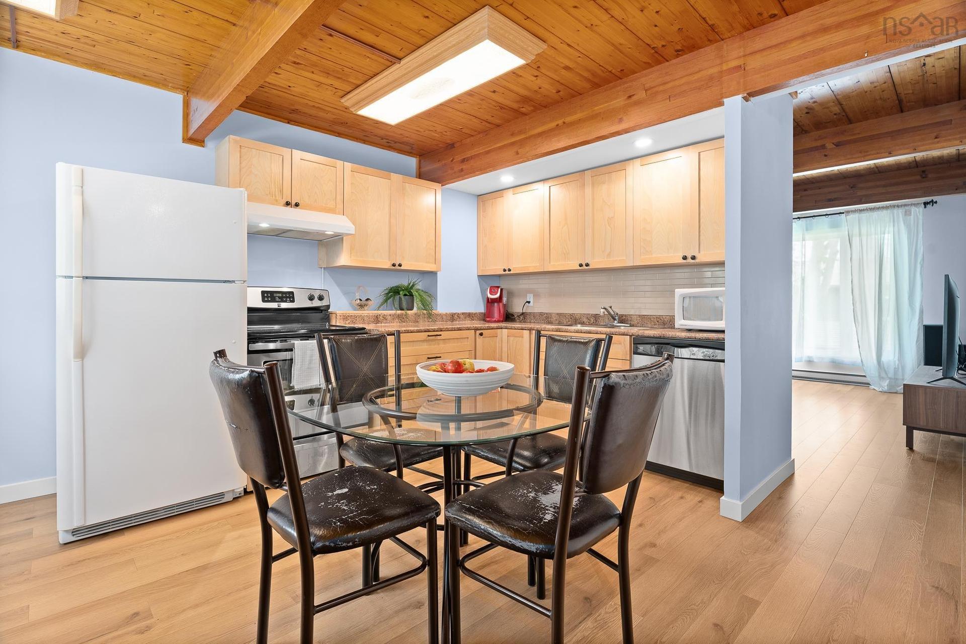 104 Bromley Road, Halifax, NS - Indoor