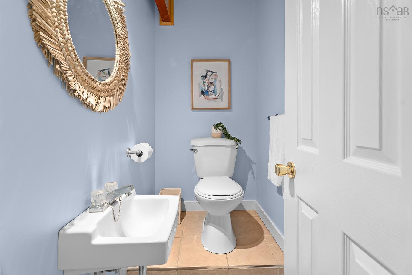 104 Bromley Road, Halifax, NS - Indoor Photo Showing Bathroom