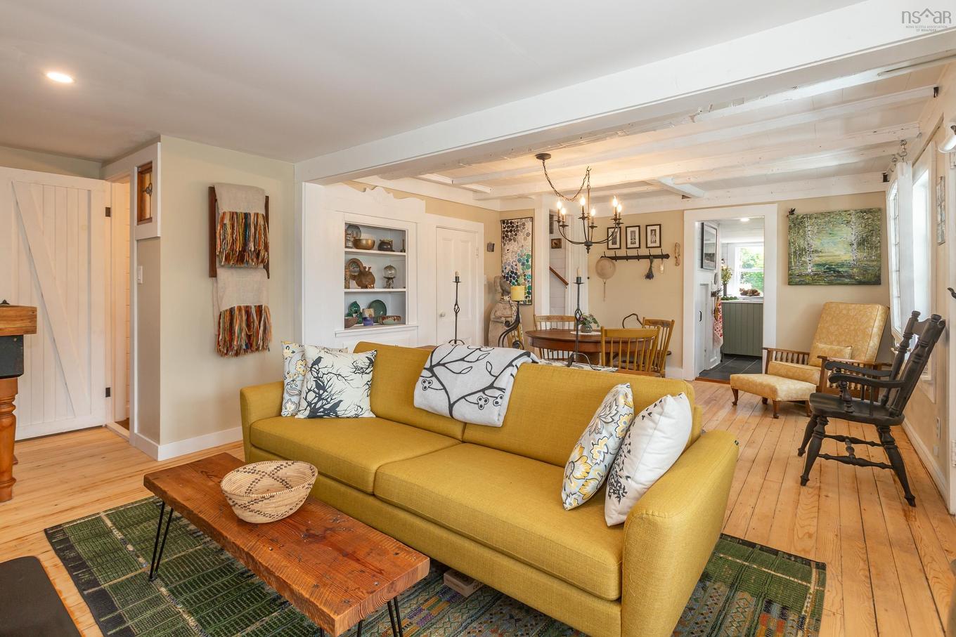857 Granville Road, Victoria Beach, NS - Indoor Photo Showing Living Room