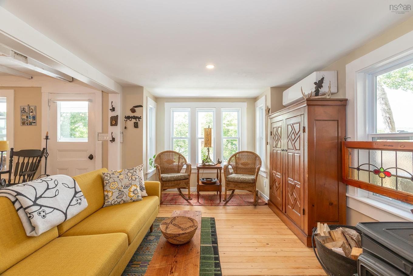 857 Granville Road, Victoria Beach, NS - Indoor Photo Showing Living Room