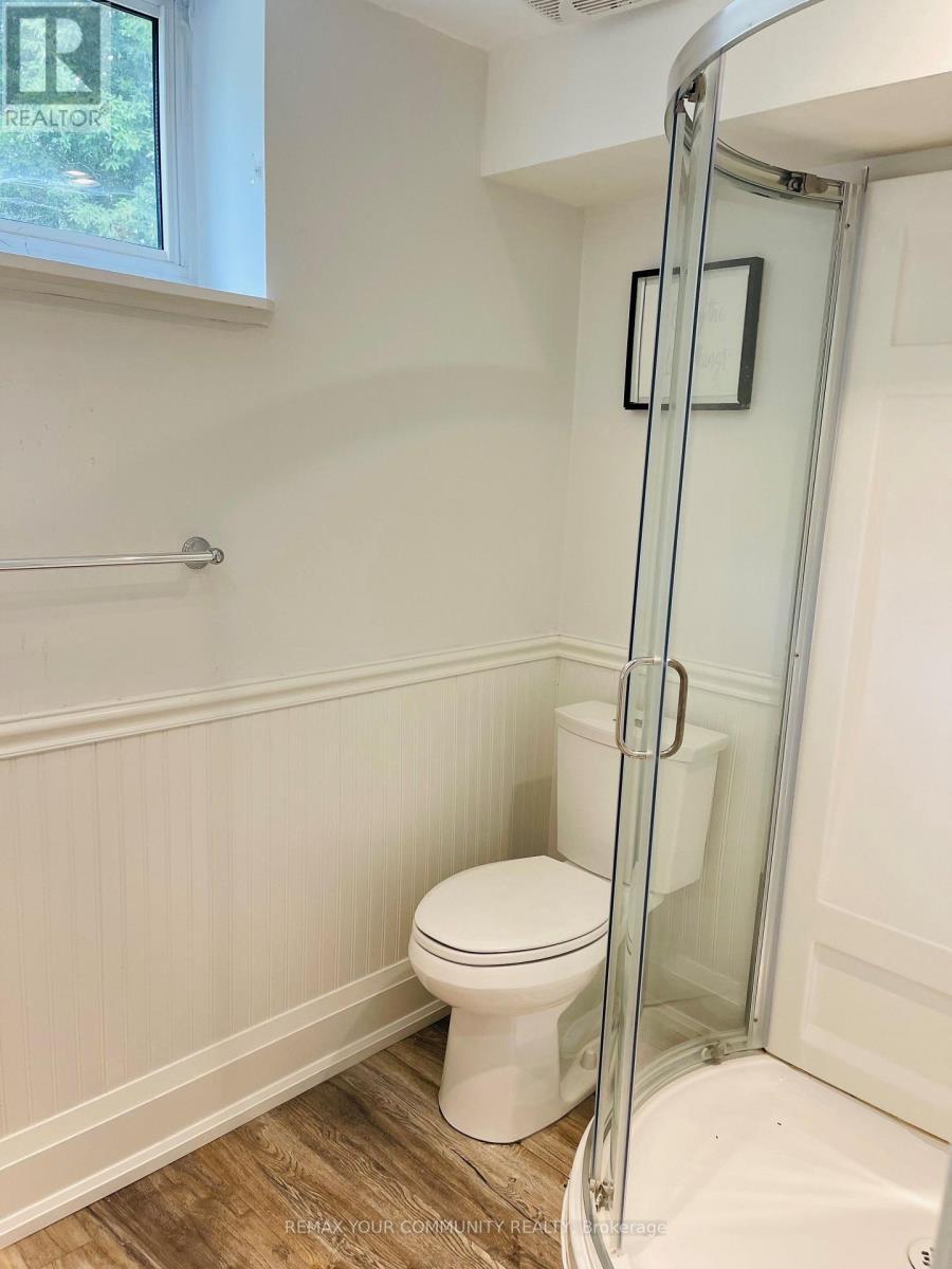 32 Kitimat Crescent, Aurora, ON - Indoor Photo Showing Bathroom