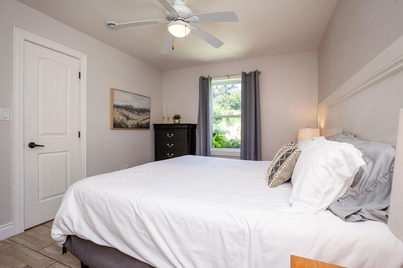 22 170 Schoolhouse Lane, Stanley Bridge, PE - Indoor Photo Showing Bedroom