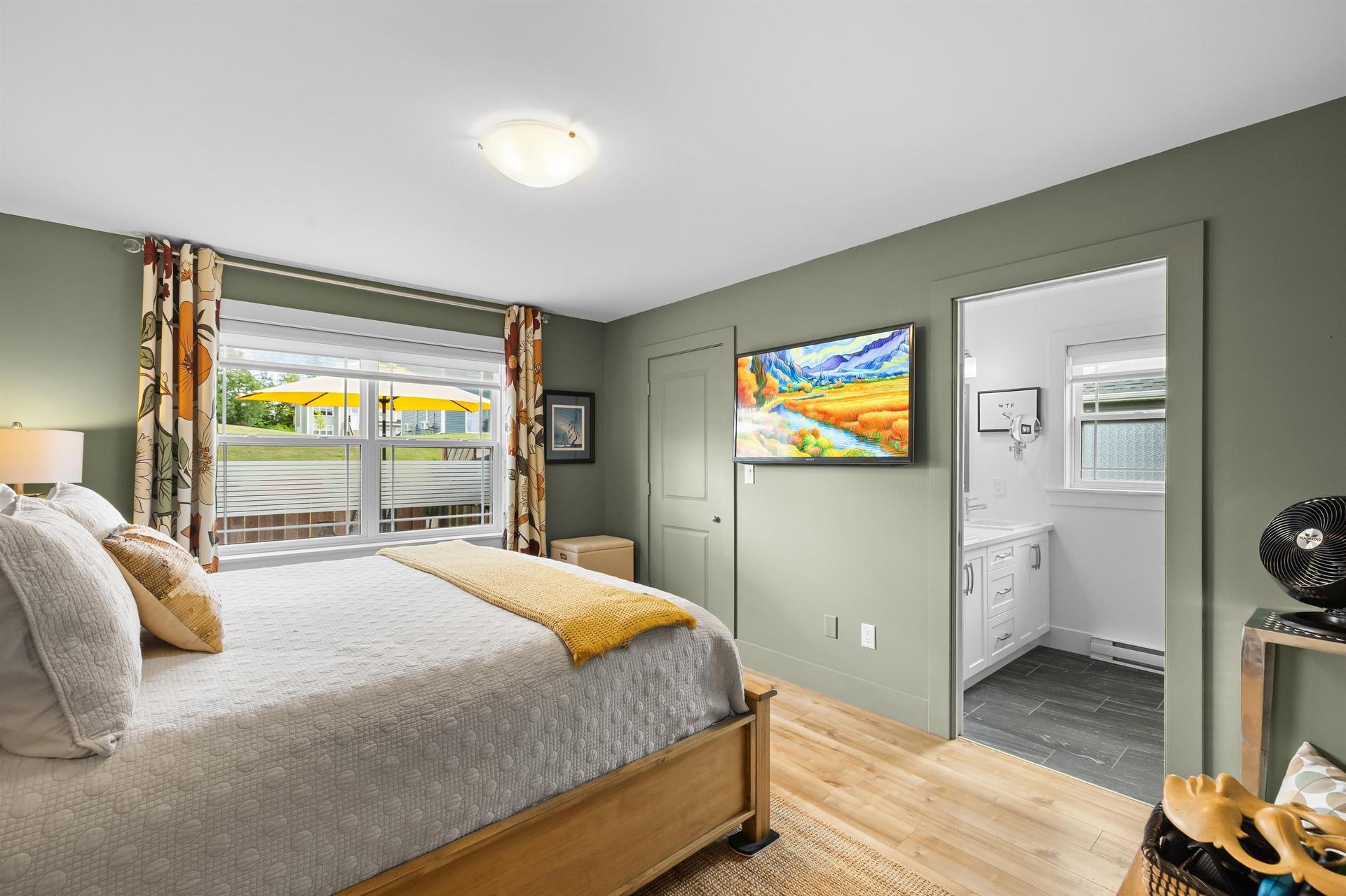 74 Mill Pond Lane, Cornwall, PE - Indoor Photo Showing Bedroom