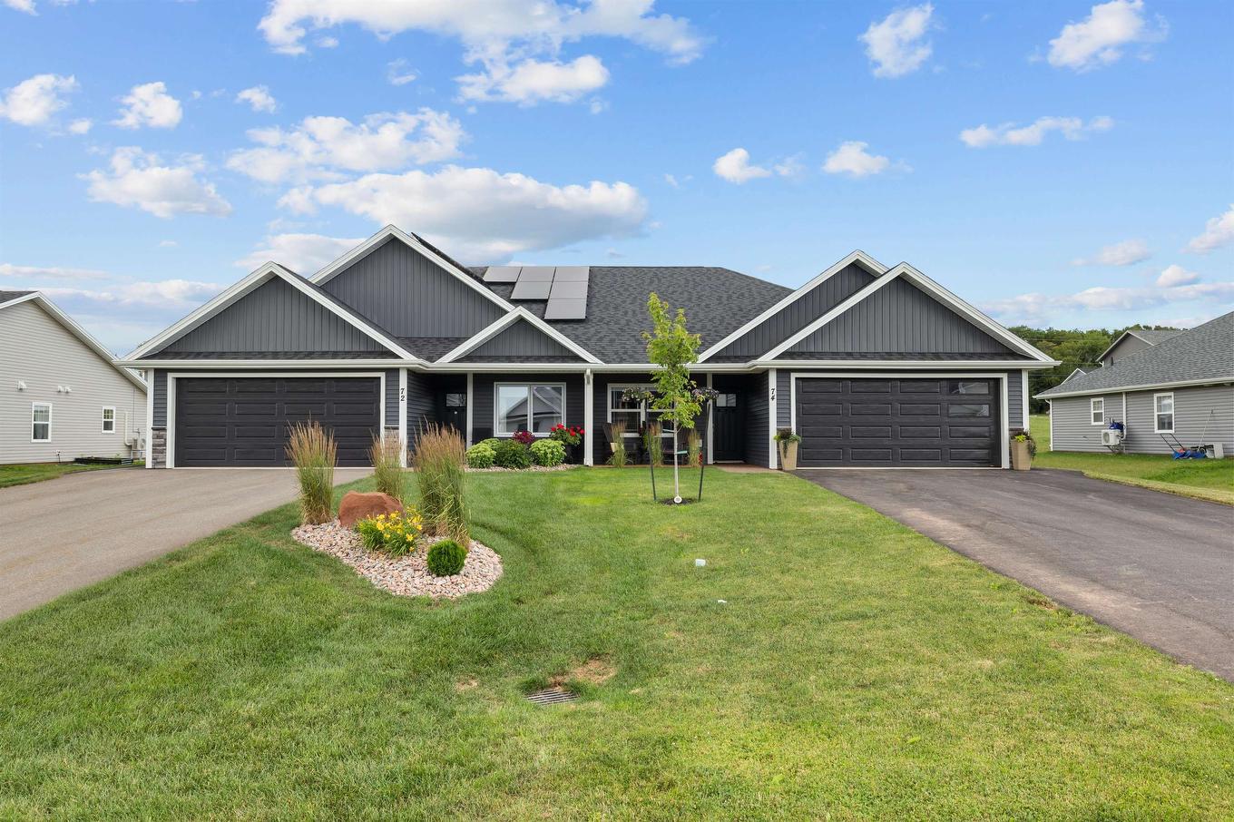 74 Mill Pond Lane, Cornwall, PE - Outdoor With Facade