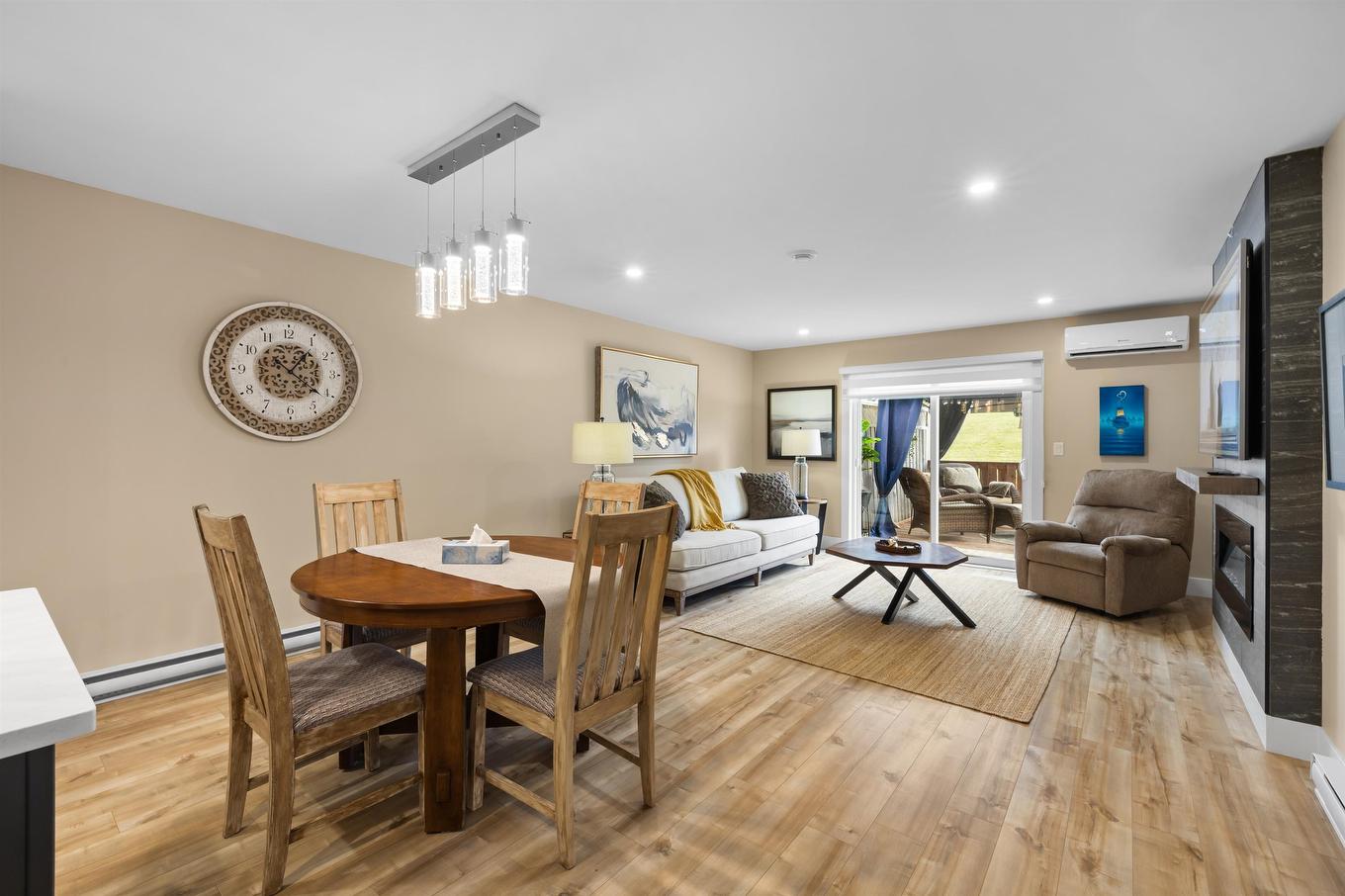 74 Mill Pond Lane, Cornwall, PE - Indoor Photo Showing Dining Room