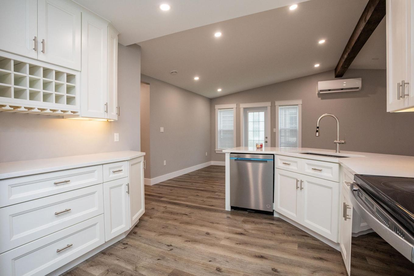 29 Alice Avenue, Charlottetown, PE - Indoor Photo Showing Kitchen With Upgraded Kitchen