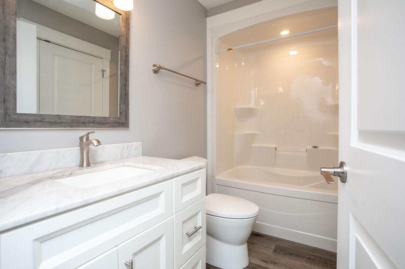 29 Alice Avenue, Charlottetown, PE - Indoor Photo Showing Bathroom