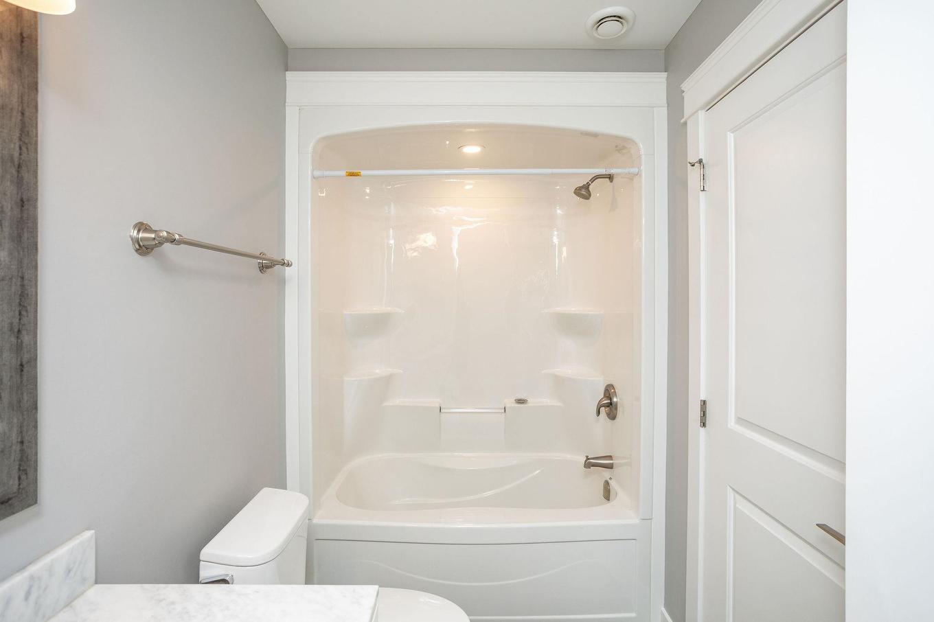 29 Alice Avenue, Charlottetown, PE - Indoor Photo Showing Bathroom