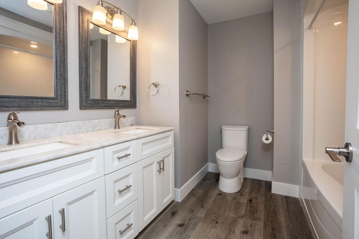29 Alice Avenue, Charlottetown, PE - Indoor Photo Showing Bathroom