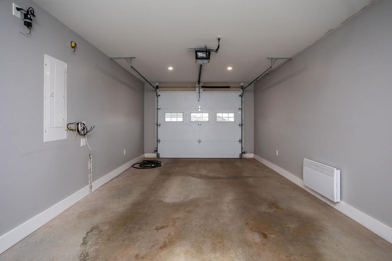 29 Alice Avenue, Charlottetown, PE - Indoor Photo Showing Garage
