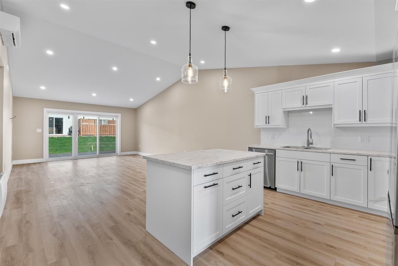 29 Loggie Drive, Summerside, PE - Indoor Photo Showing Kitchen With Upgraded Kitchen