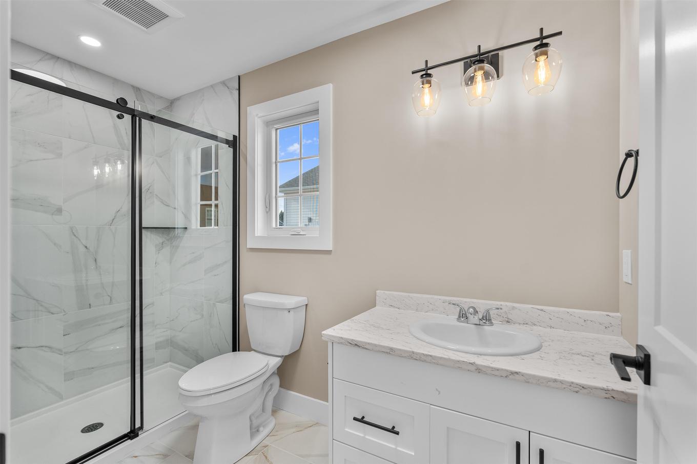 29 Loggie Drive, Summerside, PE - Indoor Photo Showing Bathroom