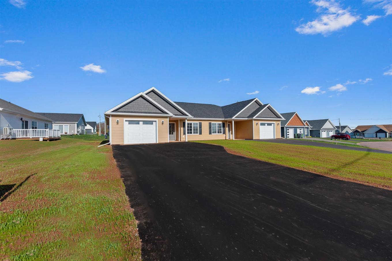 29 Loggie Drive, Summerside, PE - Outdoor With Facade