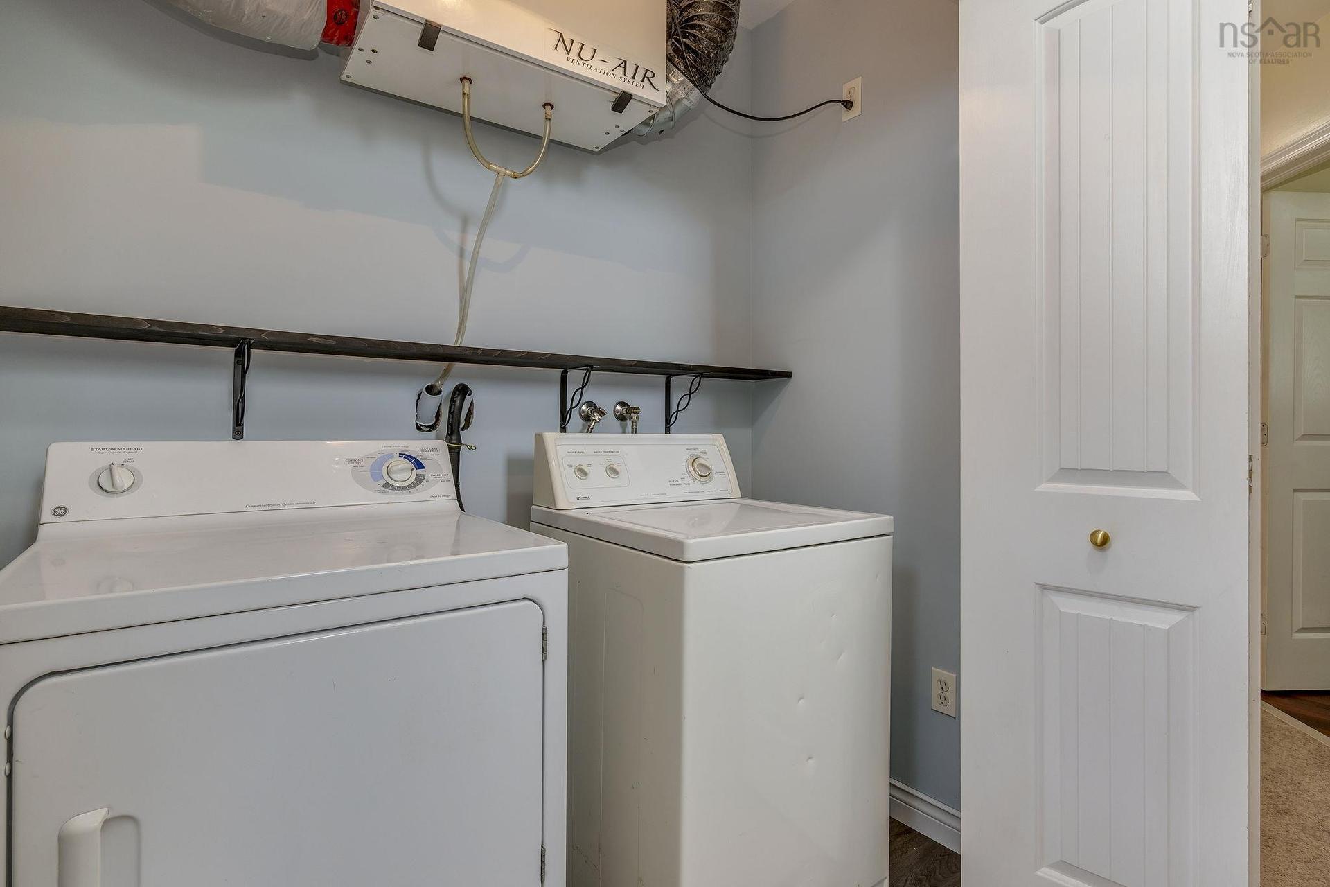 1 Jeep Crescent, Eastern Passage, NS - Indoor Photo Showing Laundry Room