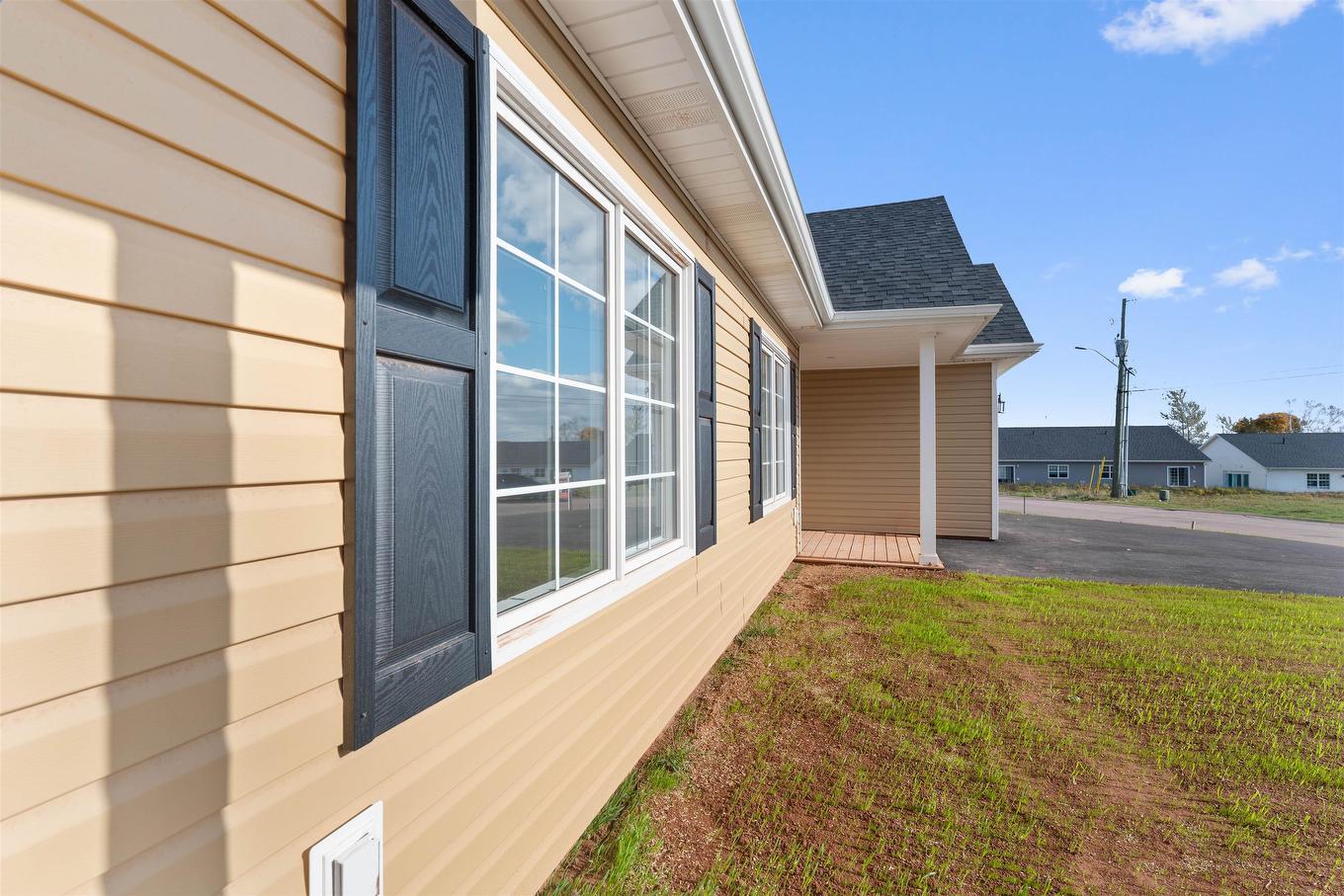 27 Loggie Drive, Summerside, PE