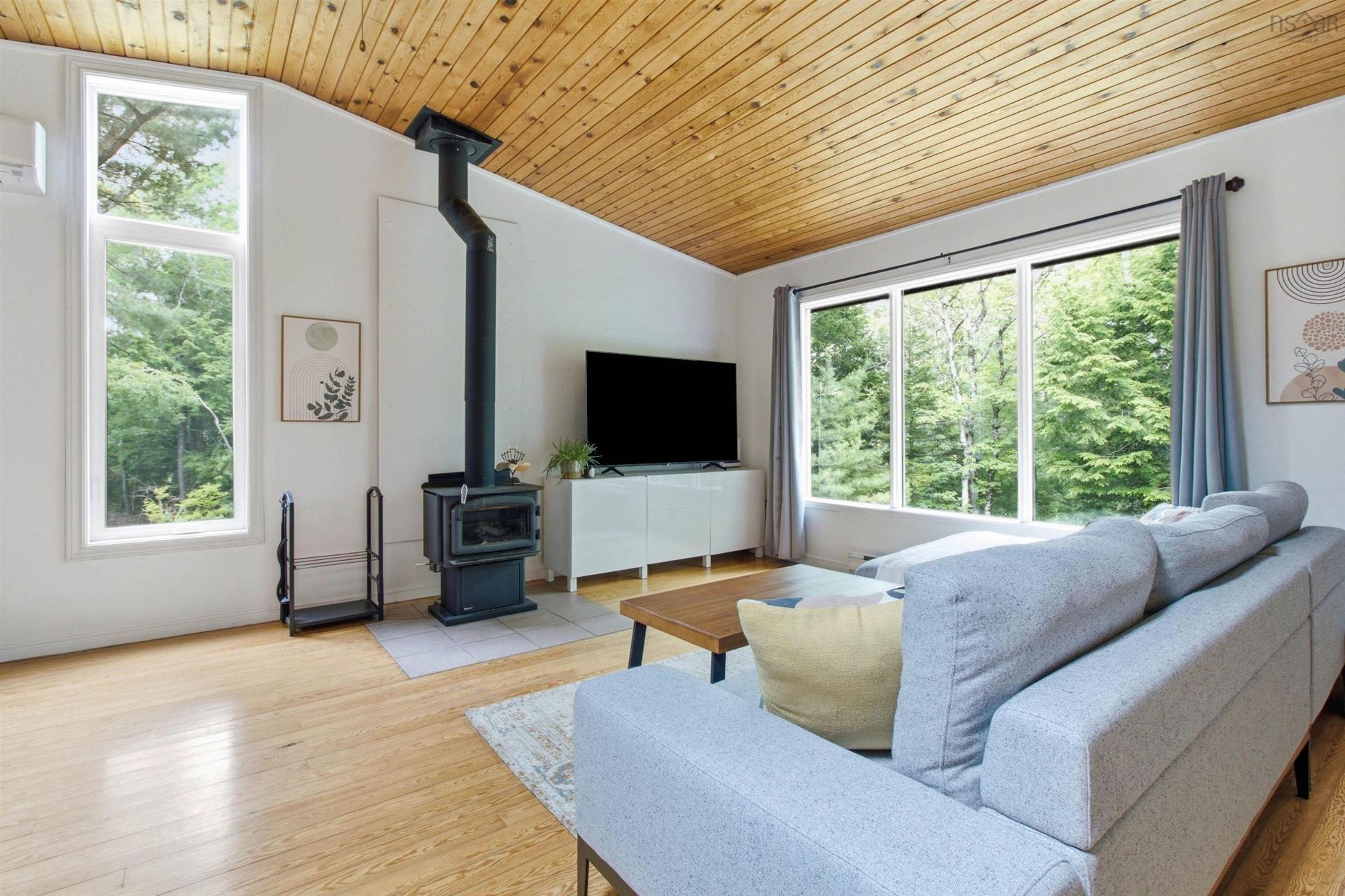 95 White Tail Pass, Vaughan, NS - Indoor Photo Showing Living Room