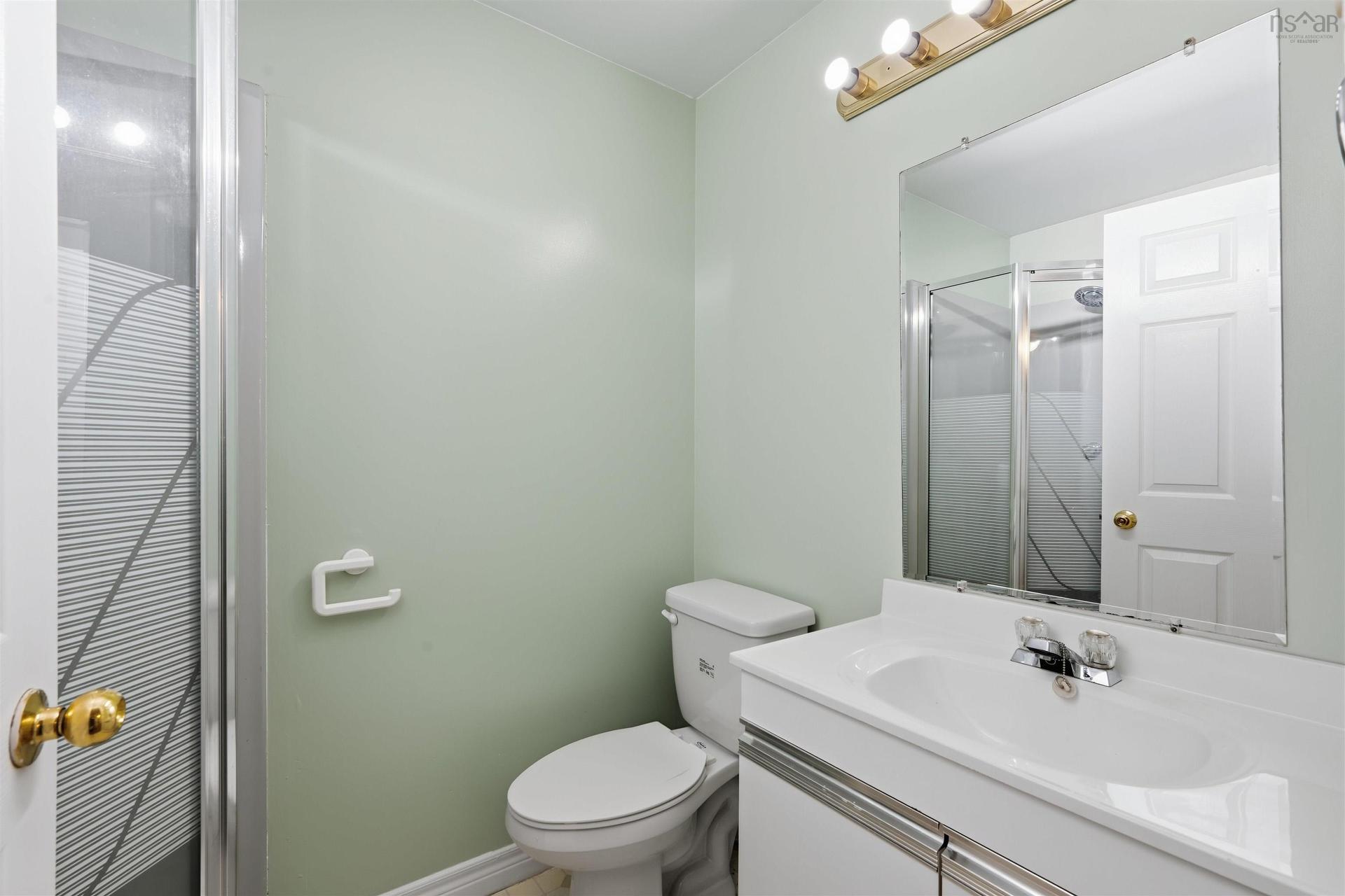 49 Albany Terrace, Cole Harbour, NS - Indoor Photo Showing Bathroom