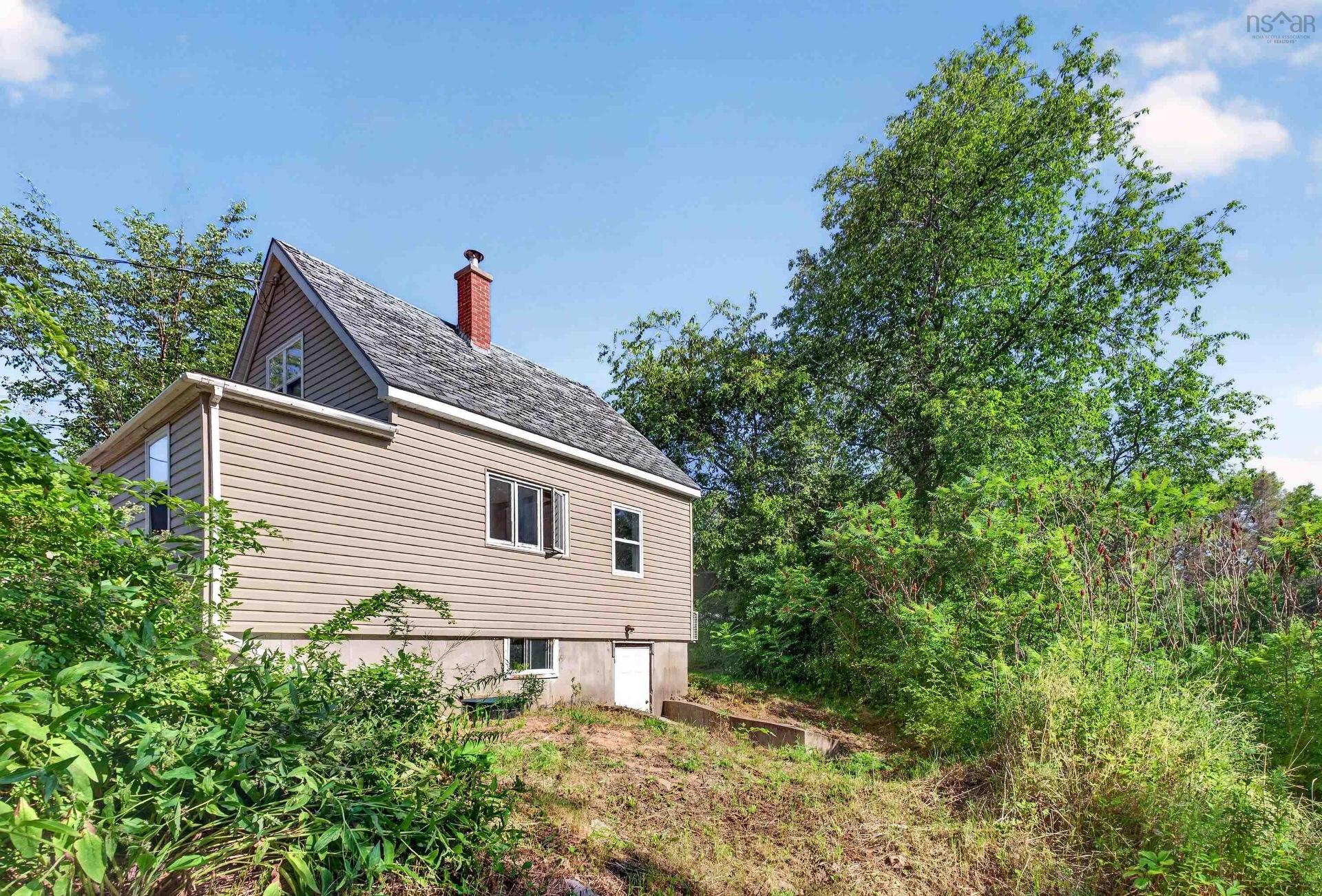 82 Cemetery Road, Hants County, NS - Outdoor