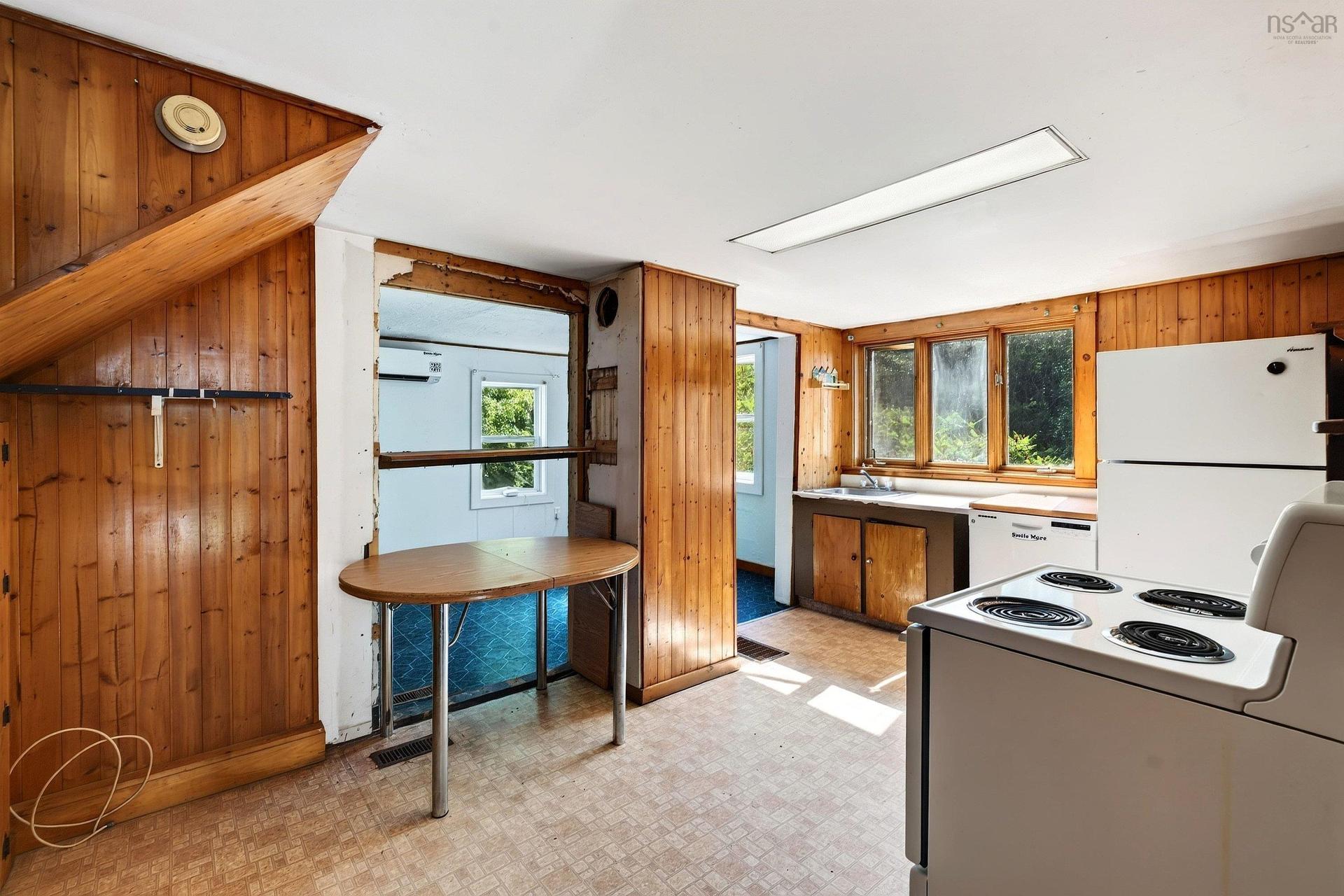 82 Cemetery Road, Hants County, NS - Indoor Photo Showing Kitchen