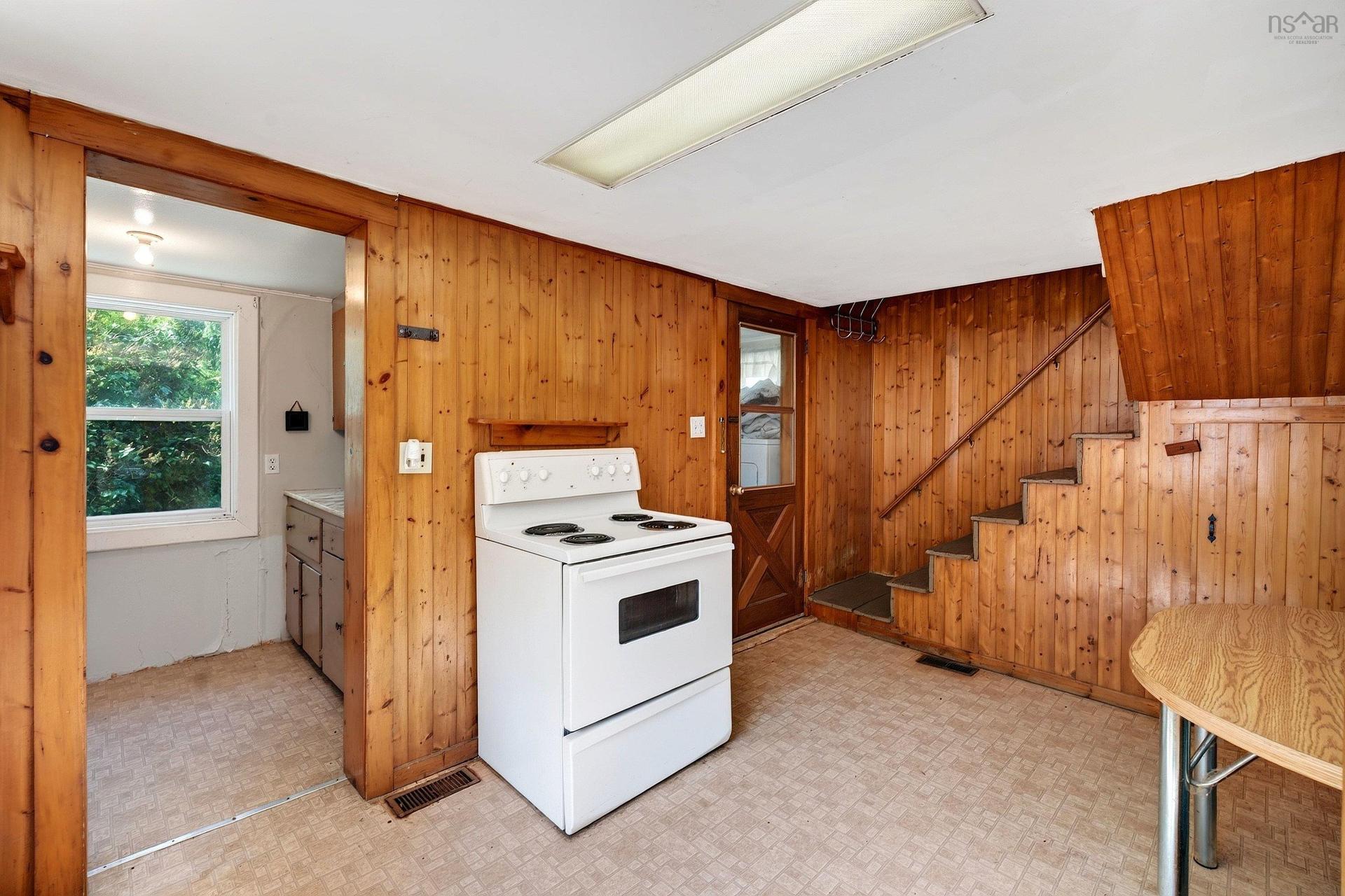 82 Cemetery Road, Hants County, NS - Indoor