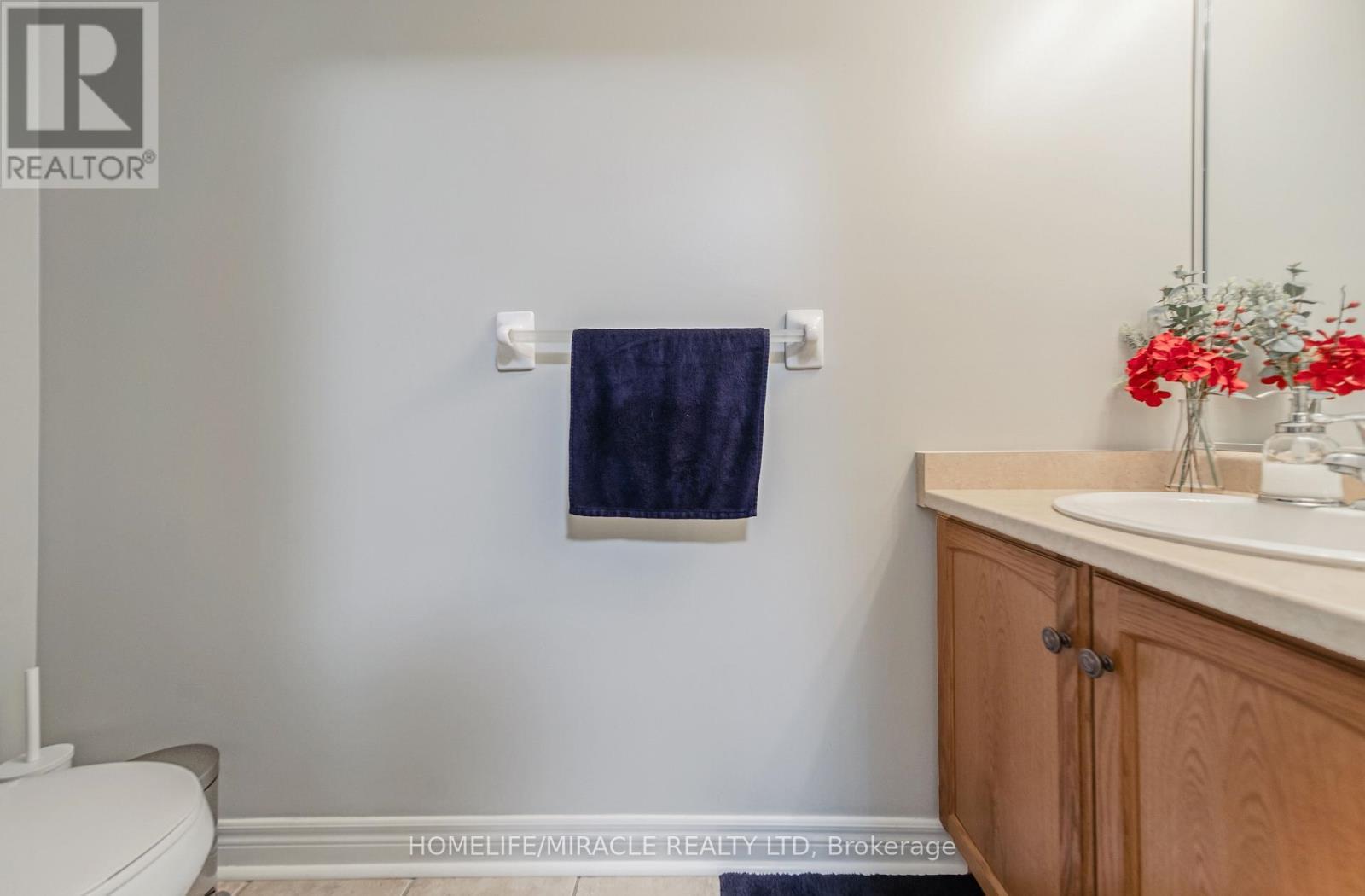 93 Lynch Circle, Guelph, ON - Indoor Photo Showing Bathroom