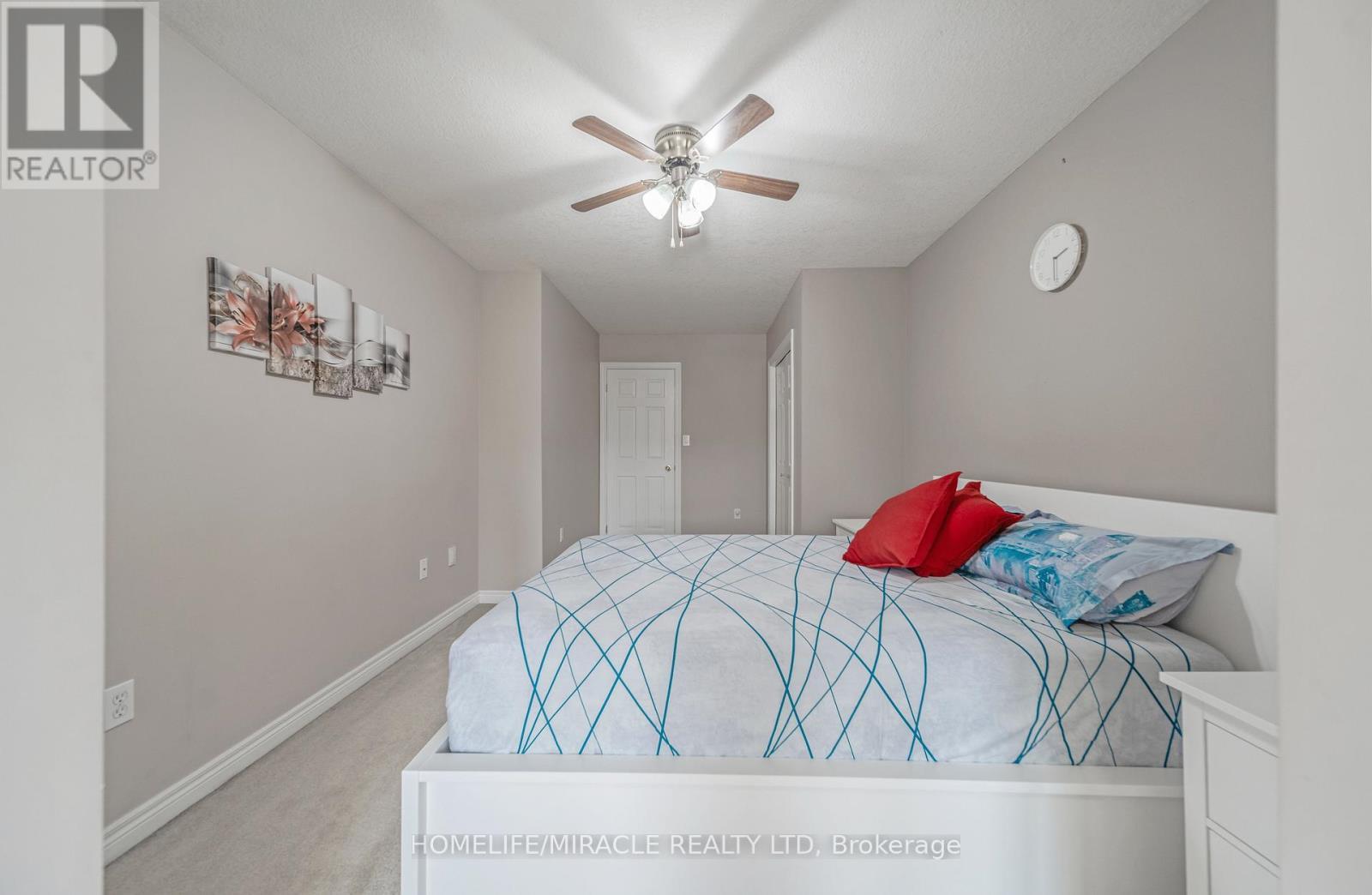 93 Lynch Circle, Guelph, ON - Indoor Photo Showing Bedroom