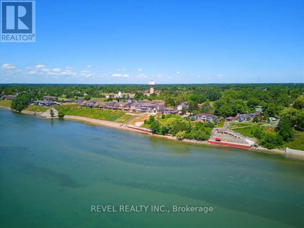 51 Woodhouse Avenue, Norfolk, ON - Outdoor With Body Of Water With View