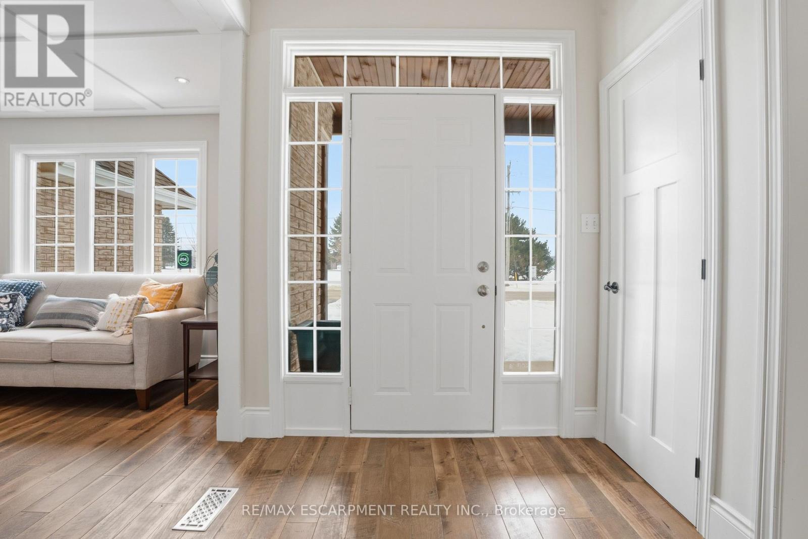 25 Brian Drive, Brant, ON - Indoor