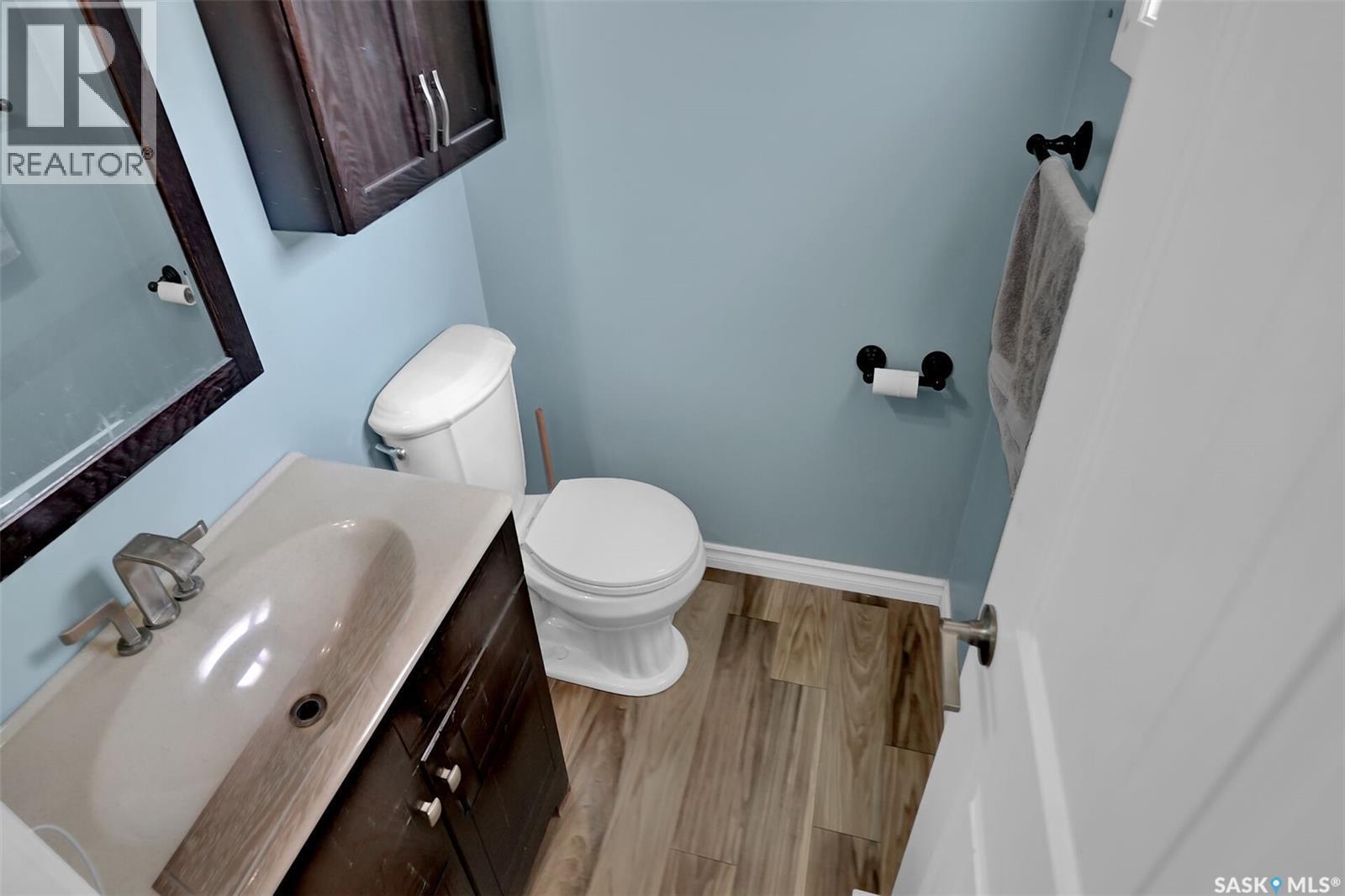 87 Hastings Crescent, Regina, SK - Indoor Photo Showing Bathroom
